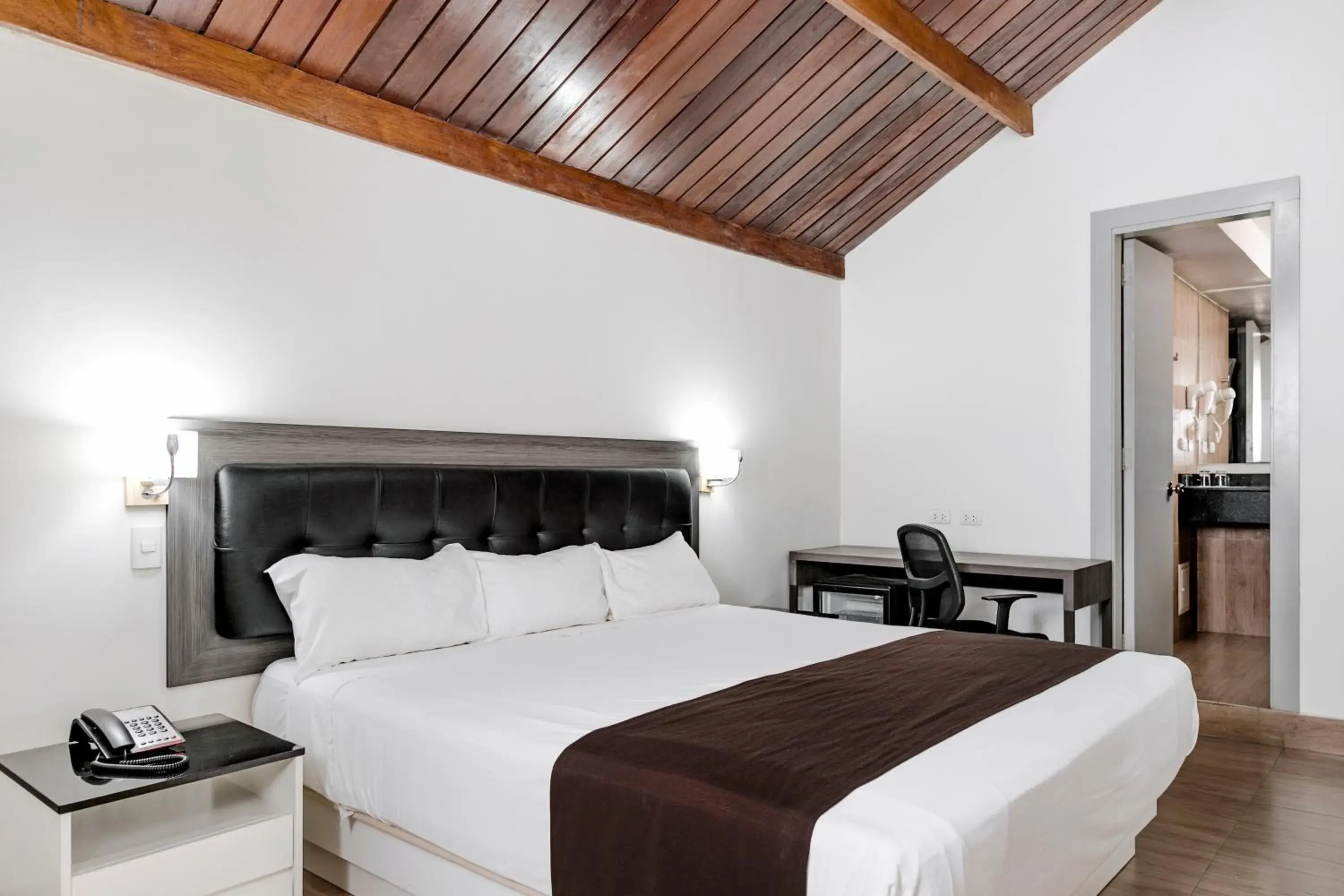 Bedroom, Bed in Wyndham Costa del Sol Tumbes Bedroom, Bed in Wyndham Costa del Sol Tumbes