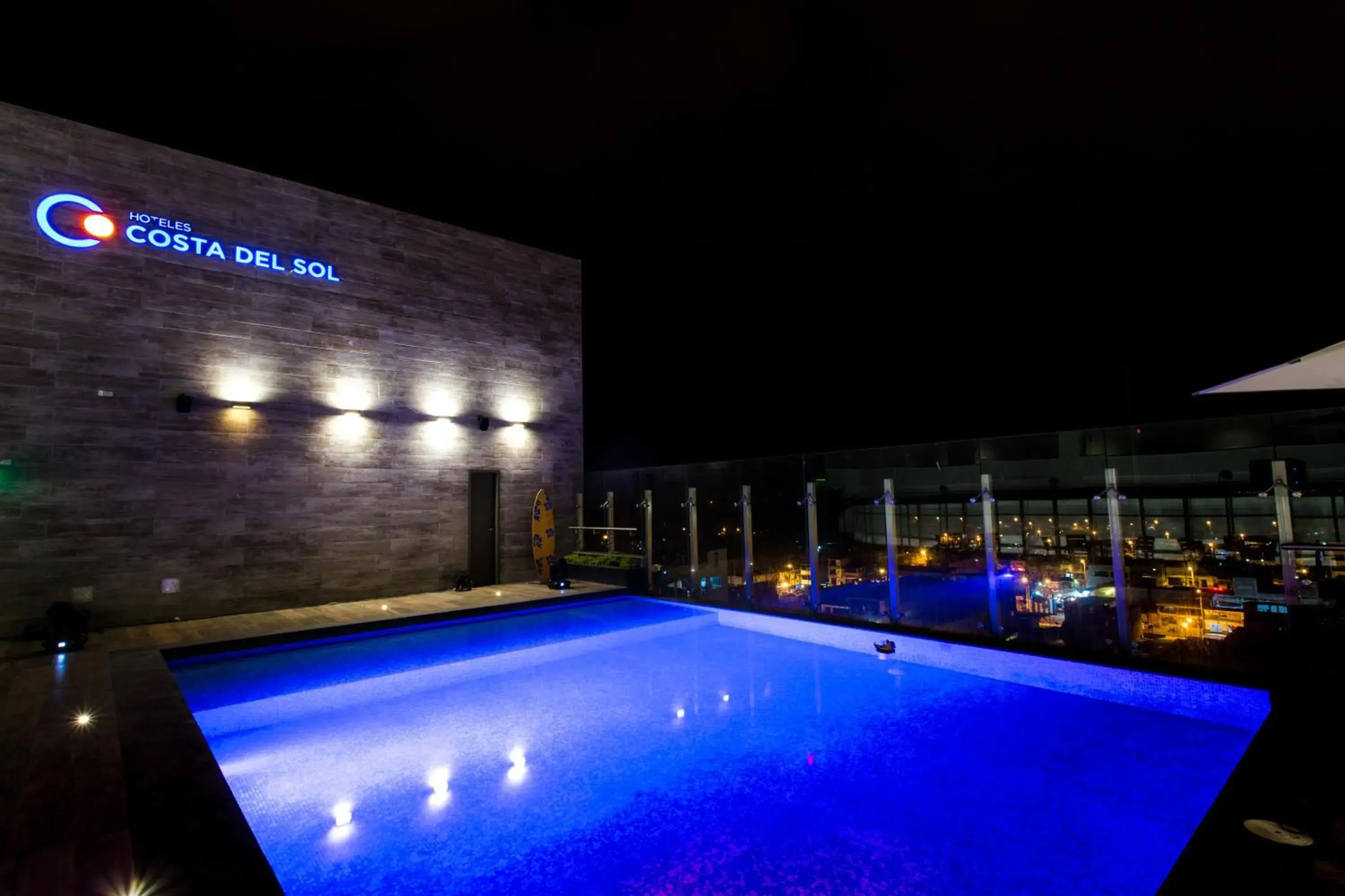 Swimming pool in Wyndham Costa del Sol Tumbes Swimming pool in Wyndham Costa del Sol Tumbes