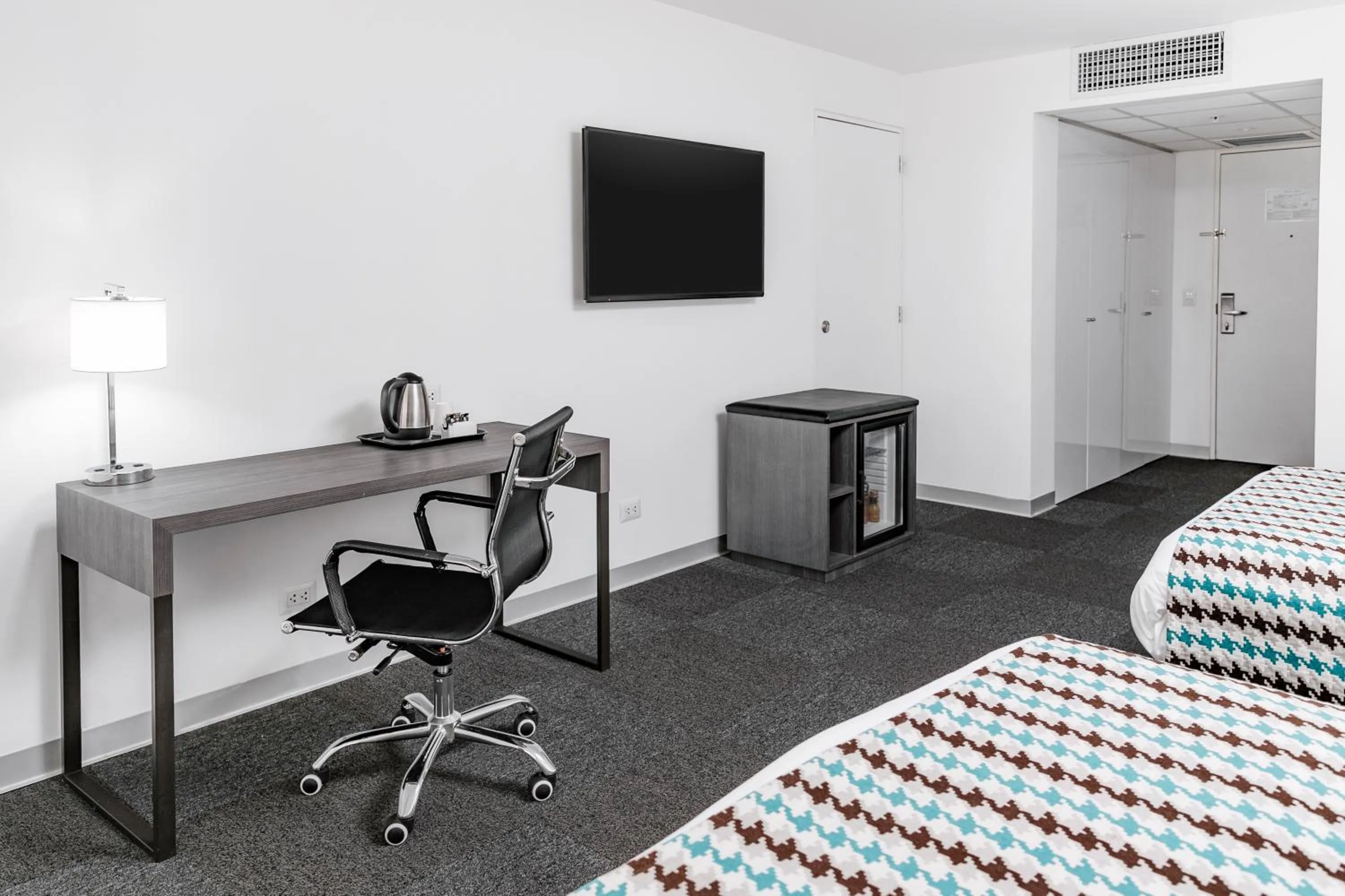 Photo of the whole room, Bed in Wyndham Costa del Sol Tumbes