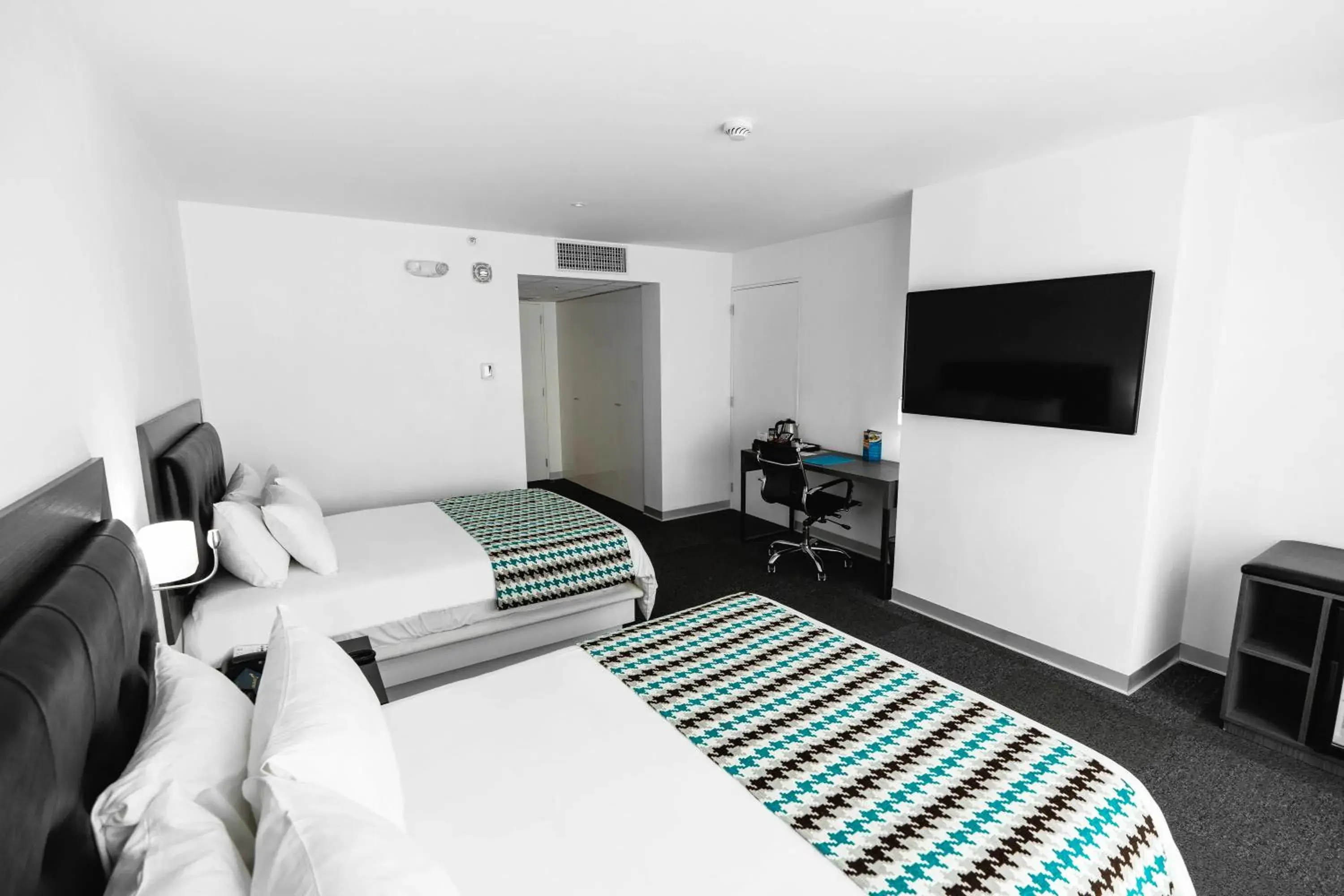 Photo of the whole room, Bed in Wyndham Costa del Sol Tumbes Photo of the whole room, Bed in Wyndham Costa del Sol Tumbes