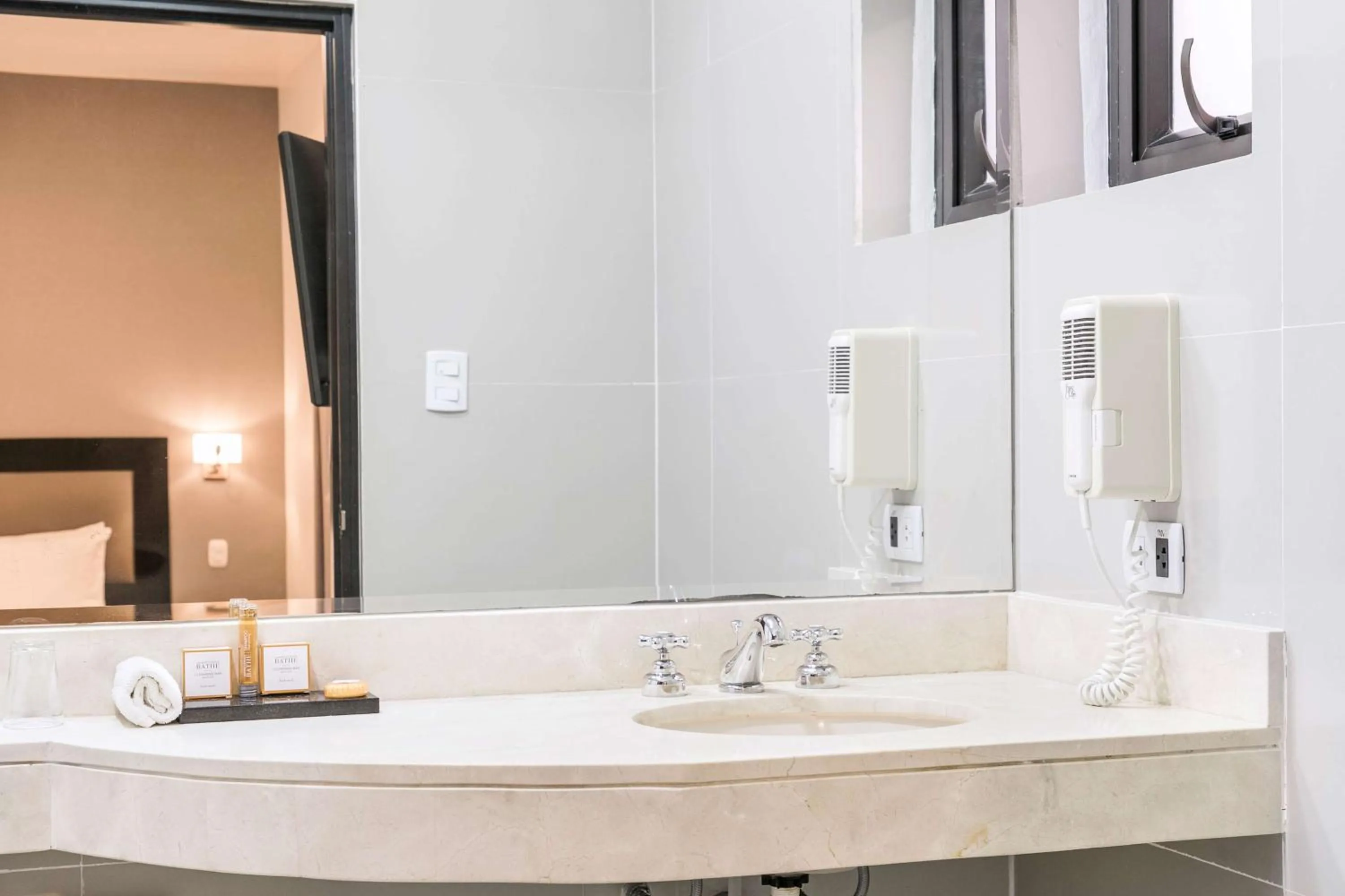 Bathroom in Wyndham Costa del Sol Piura