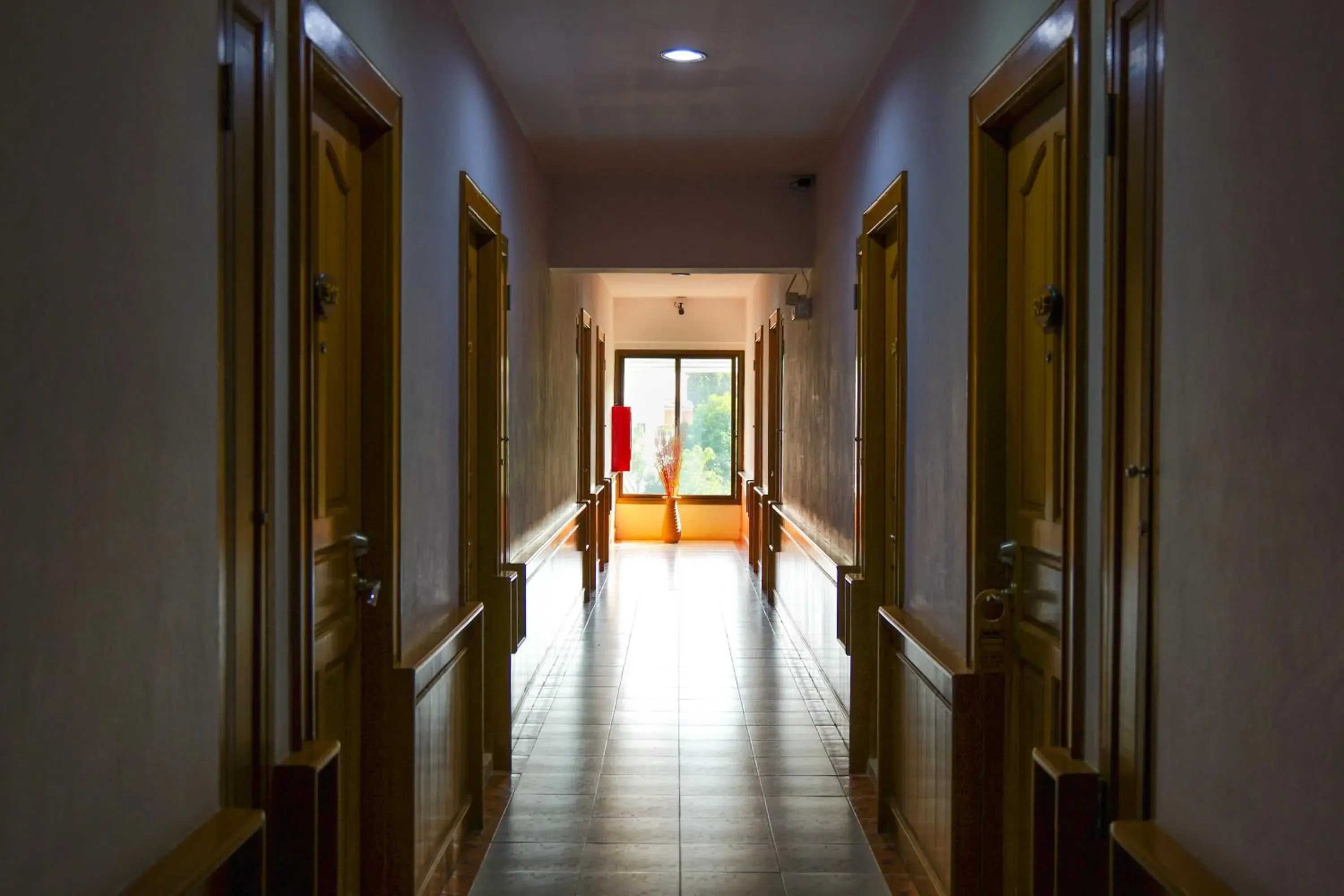 Property building in โรงแรมมูนแอนด์ซัน Moon and Sun Hotel Property building in โรงแรมมูนแอนด์ซัน Moon and Sun Hotel