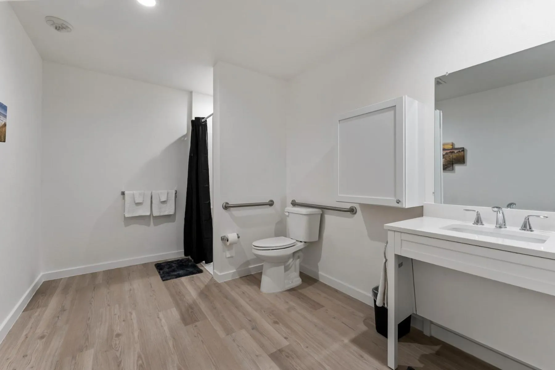 Shower in Extended Stay Gun Barrel City