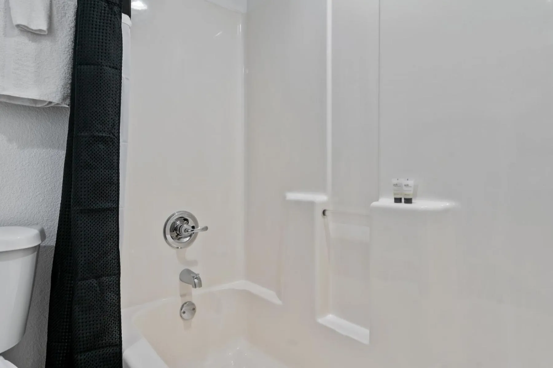 Shower in Extended Stay Gun Barrel City