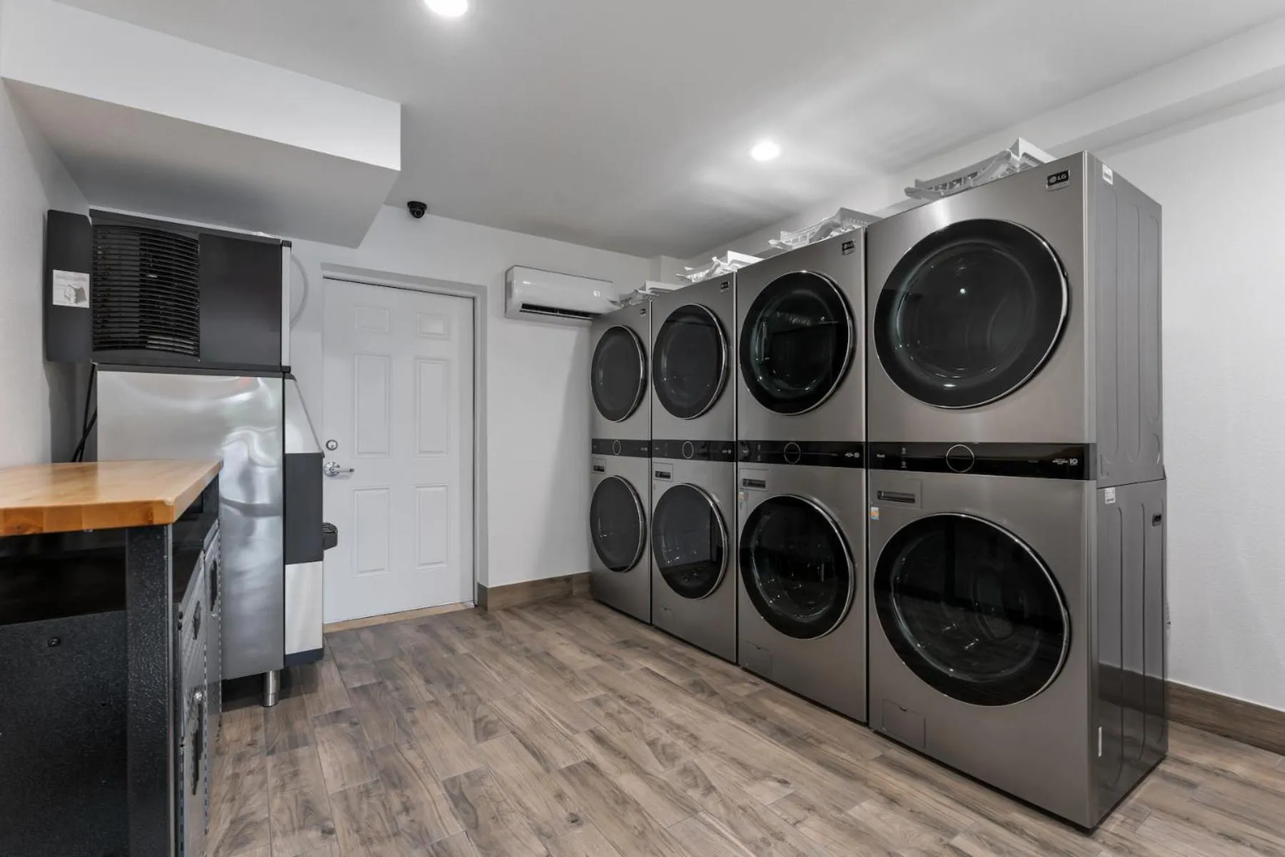 laundry in Extended Stay Gun Barrel City