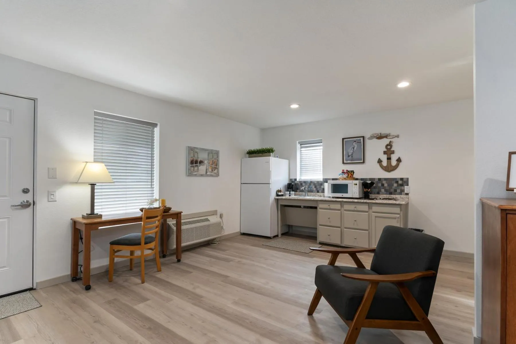 Kitchen or kitchenette in Extended Stay Gun Barrel City