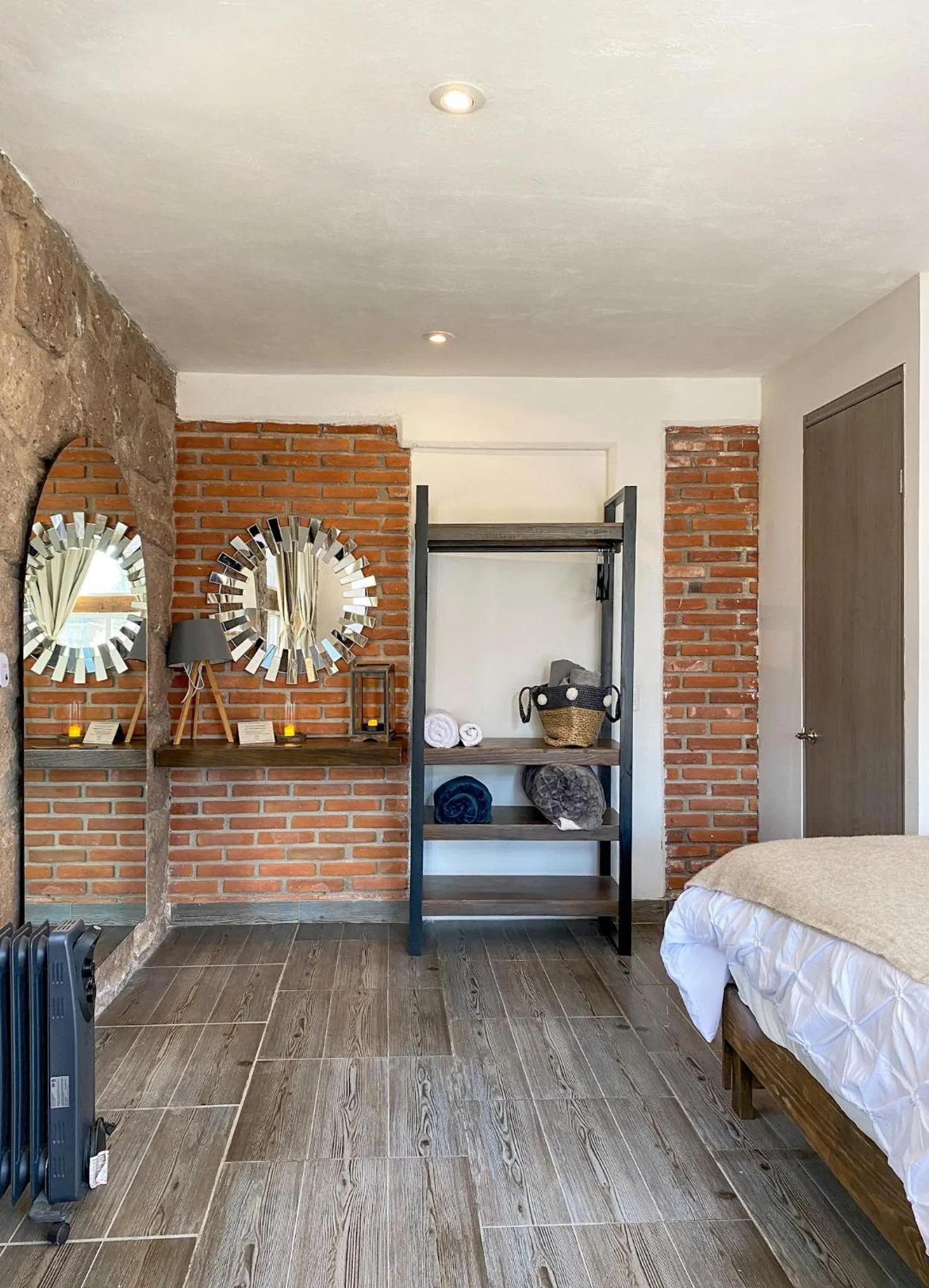 Photo of the whole room, Bed in Dos Aguas Hotel Boutique