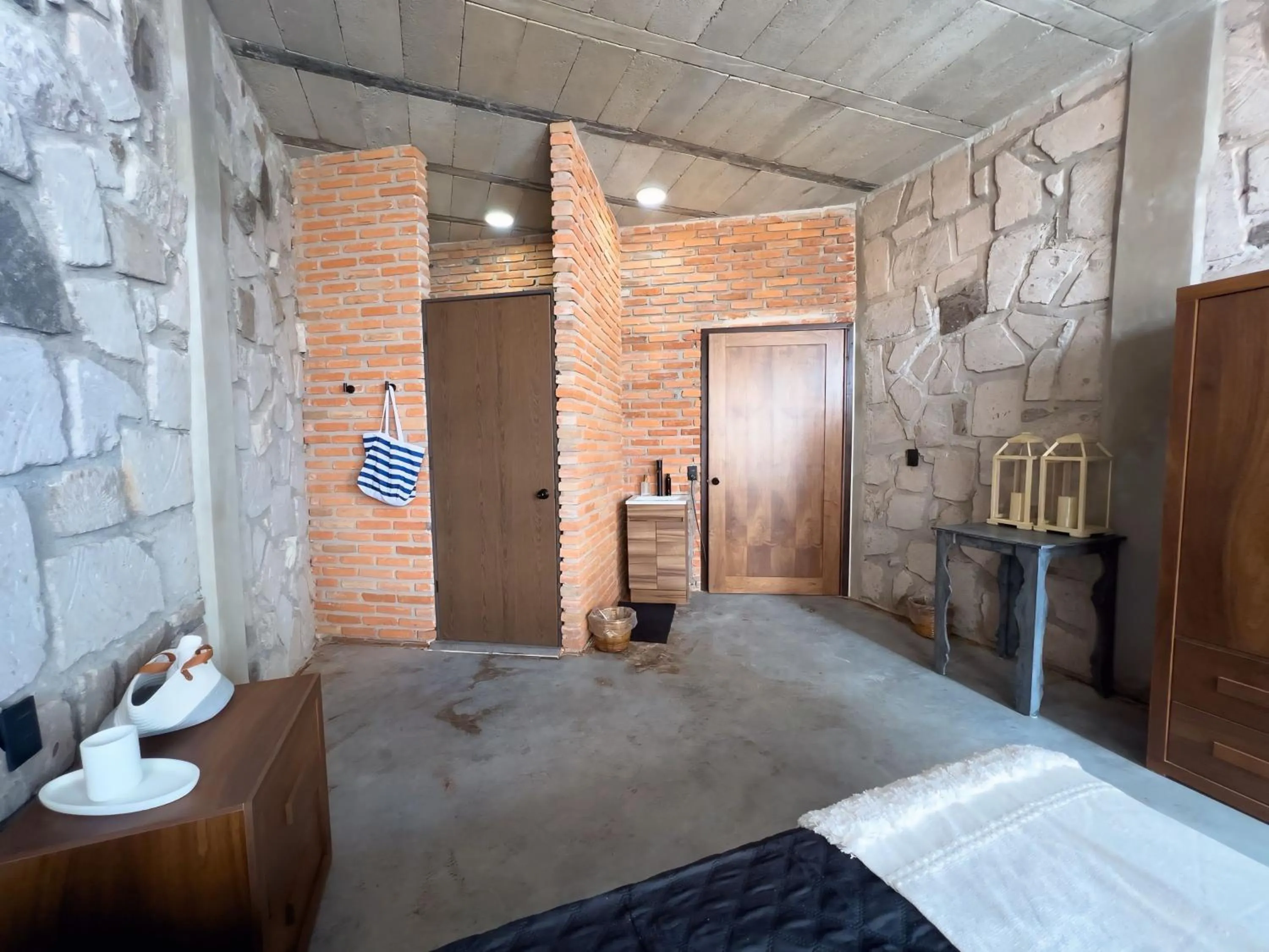 Photo of the whole room, Bed in Dos Aguas Hotel Boutique