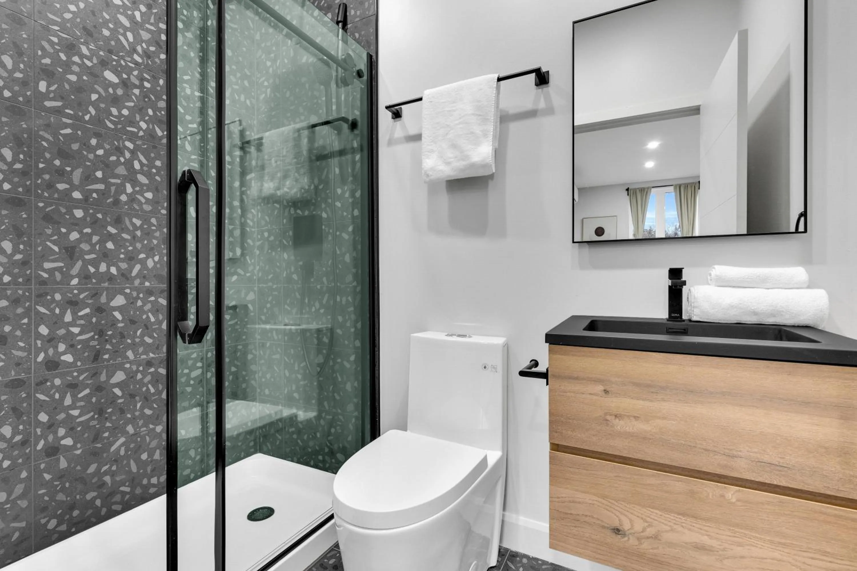 Deluxe Suites Downtown Montreal