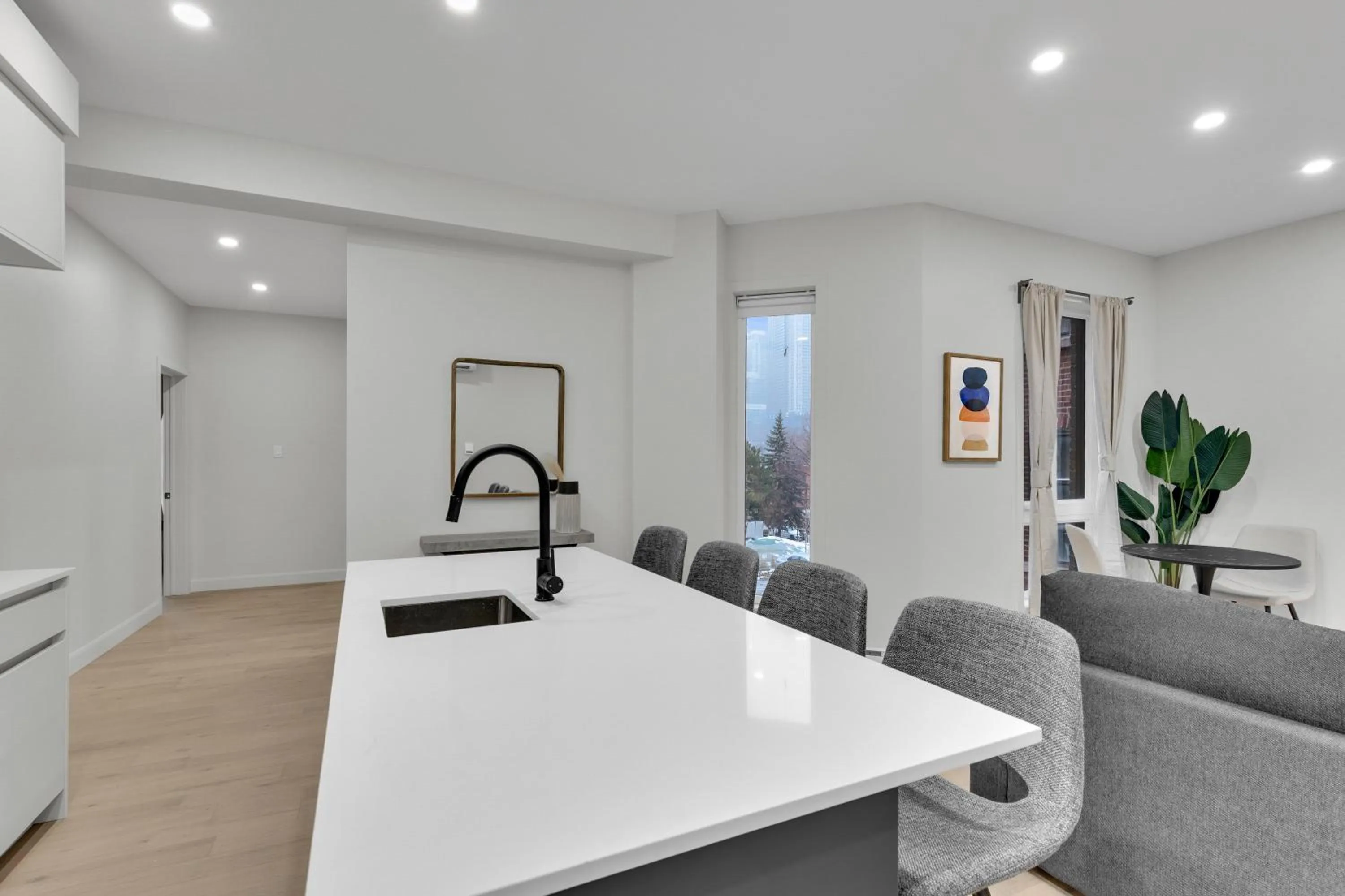 Deluxe Suites Downtown Montreal