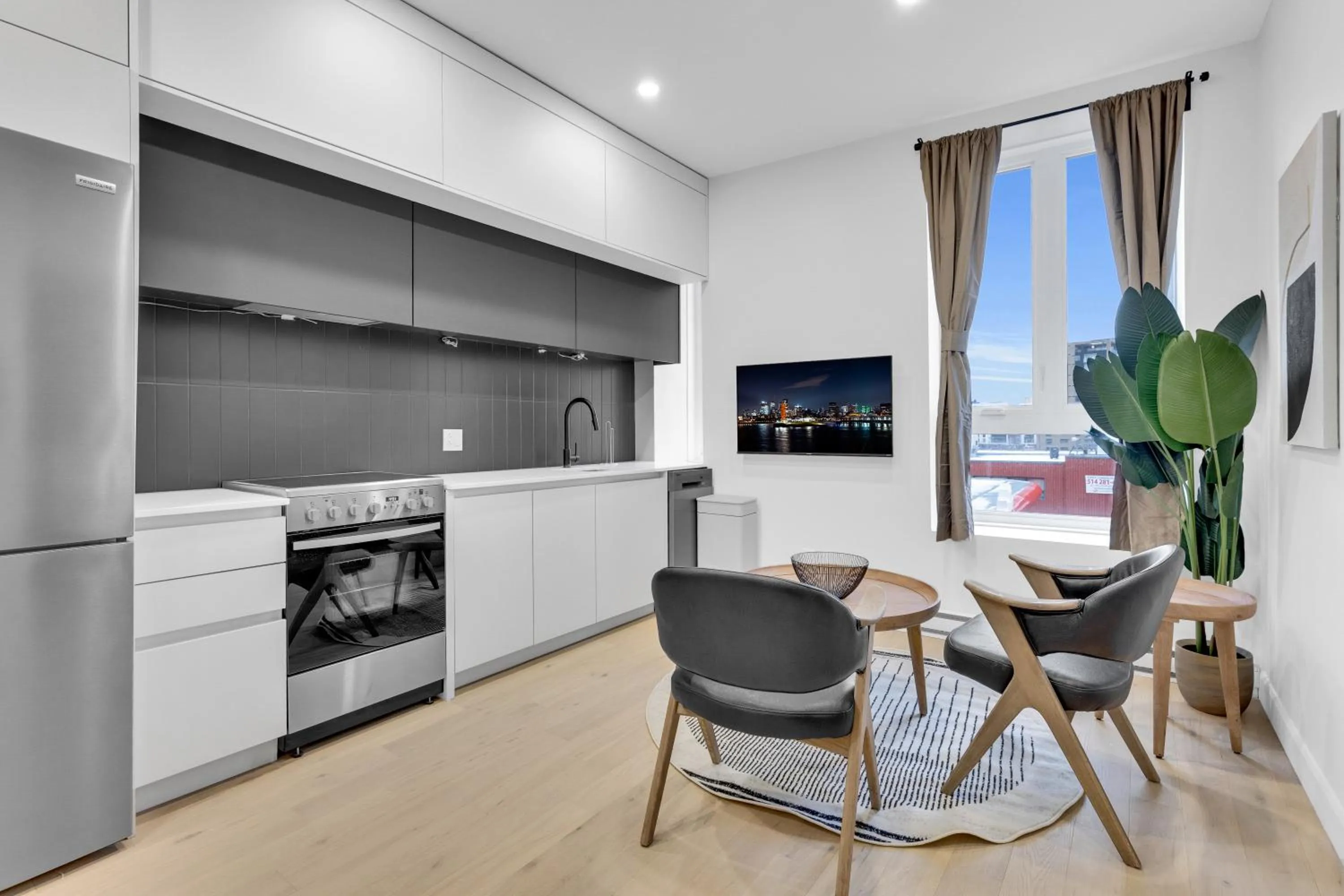 Deluxe Suites Downtown Montreal