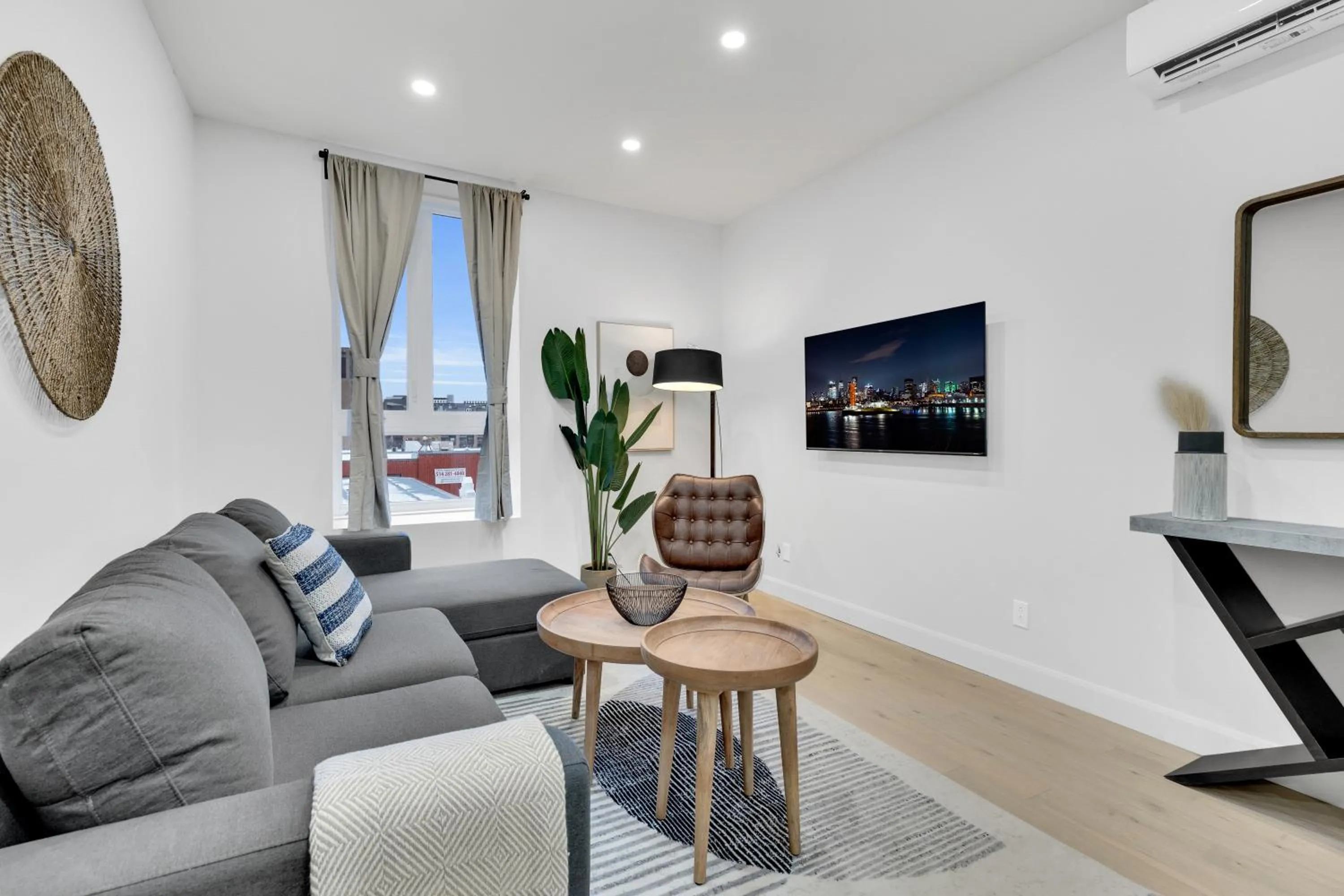 Deluxe Suites Downtown Montreal