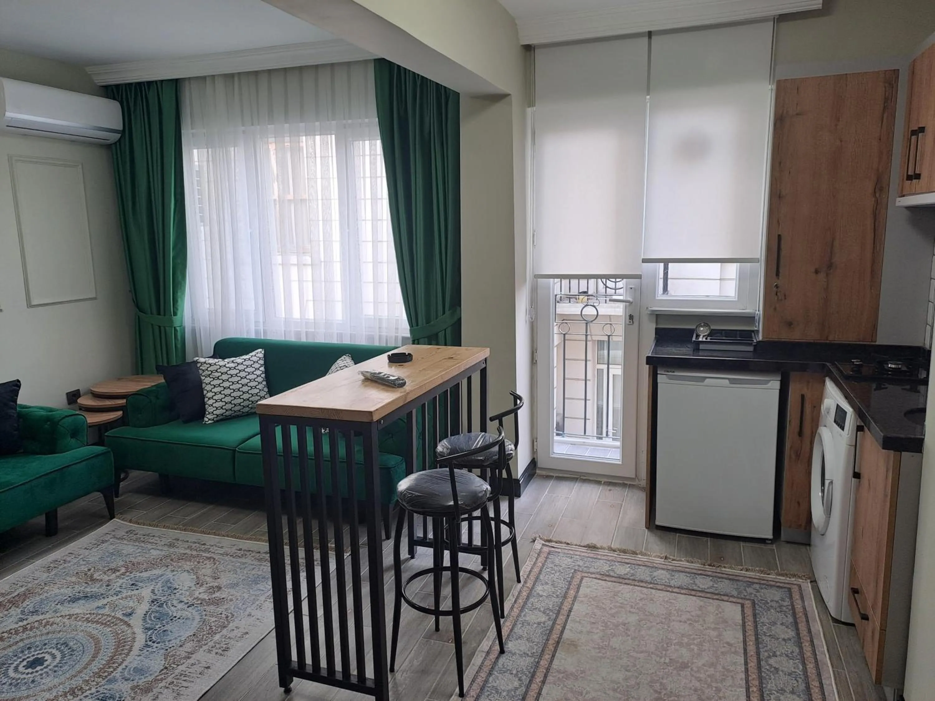 Balcony/Terrace in Taksim Nida Flats