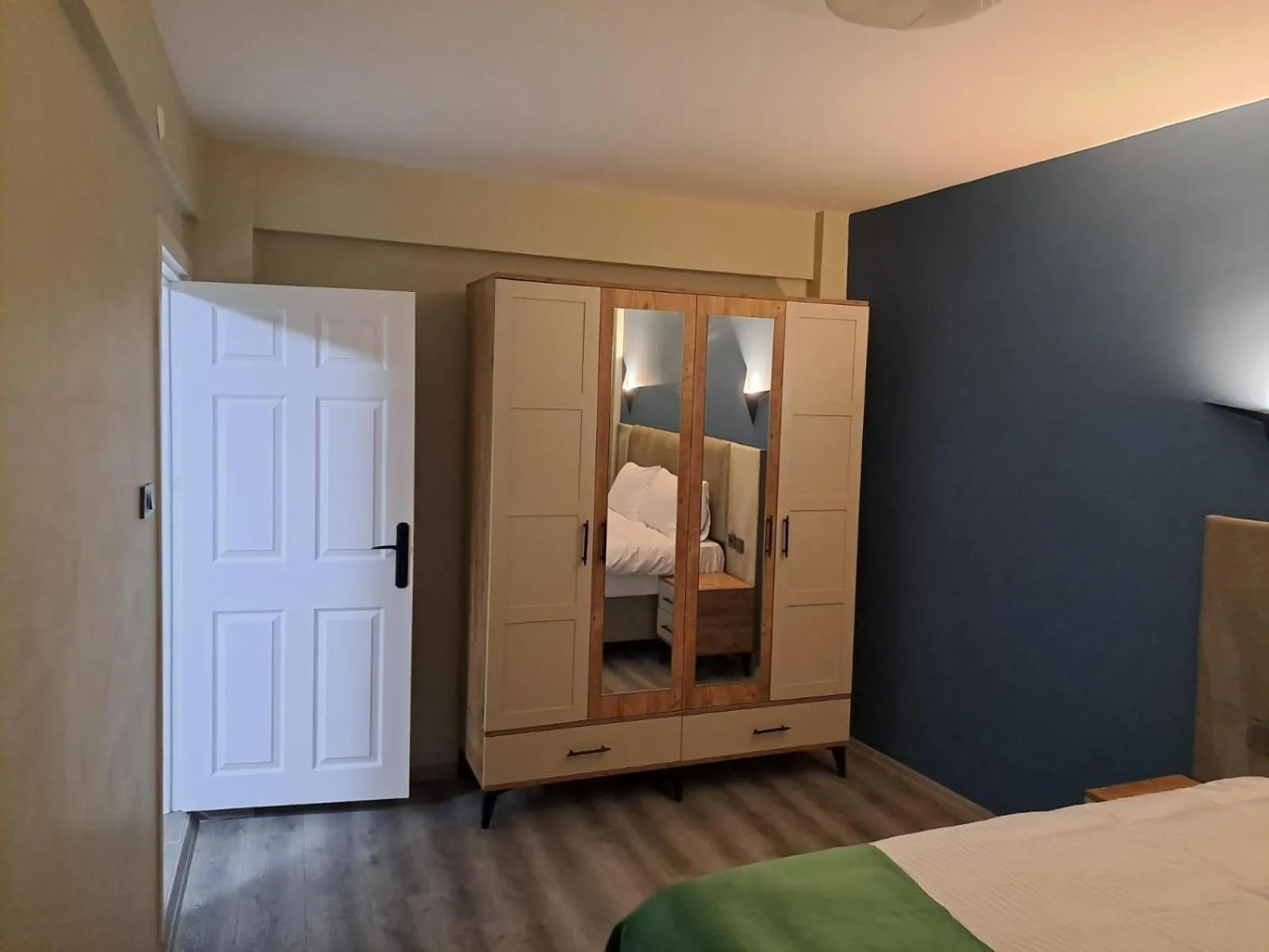 Bed in Taksim Nida Flats