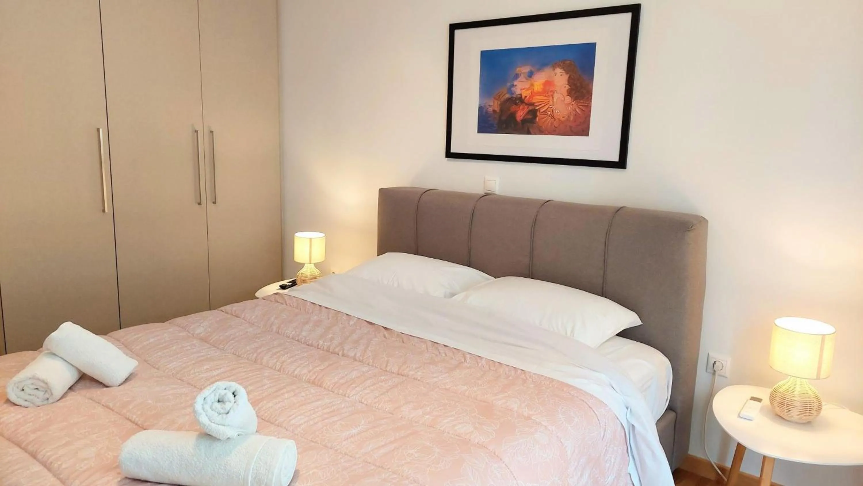 Bed in Wonderful apartment in Acropolis