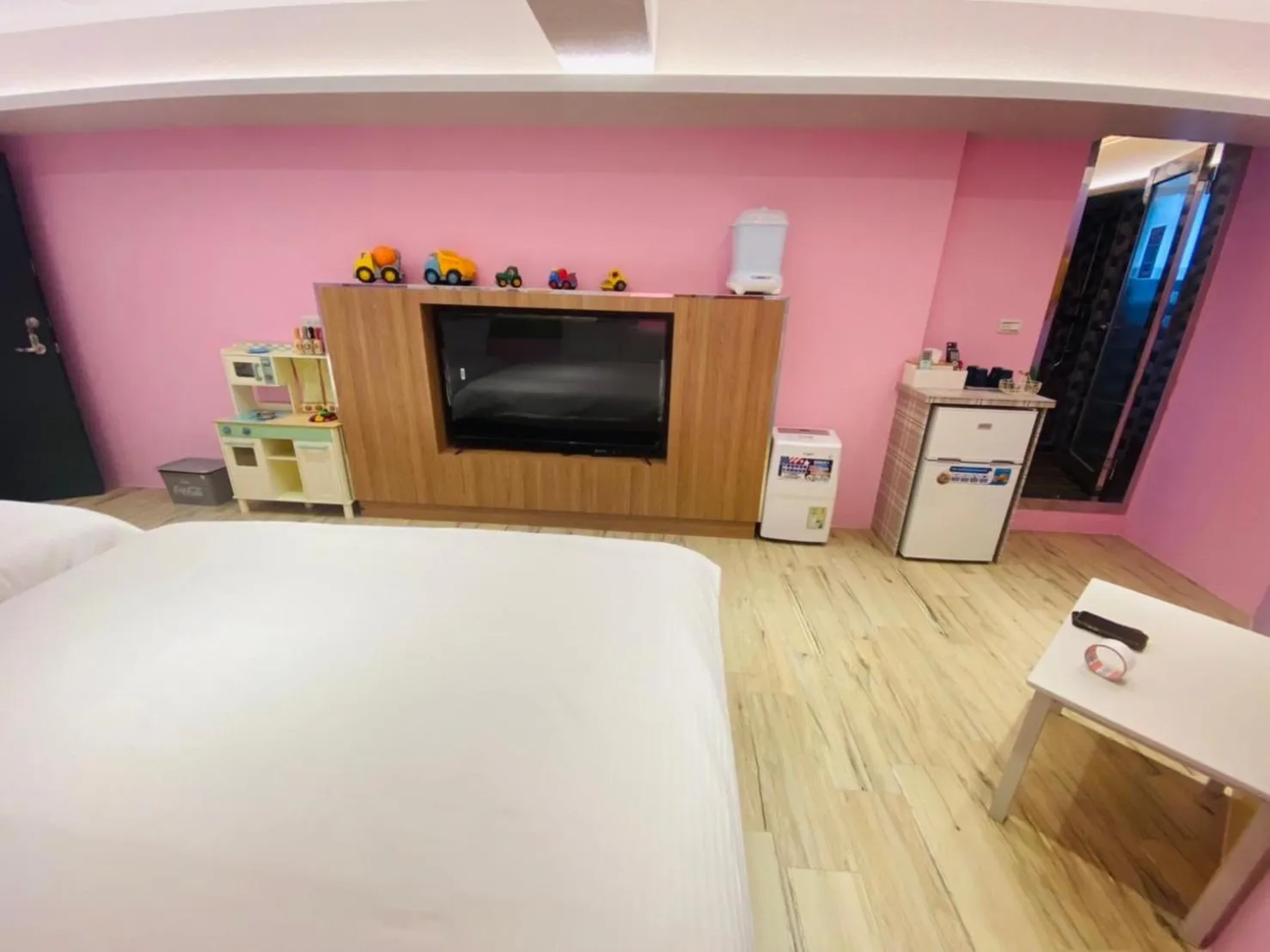 TV and multimedia, Bed in Have Fun Hotel