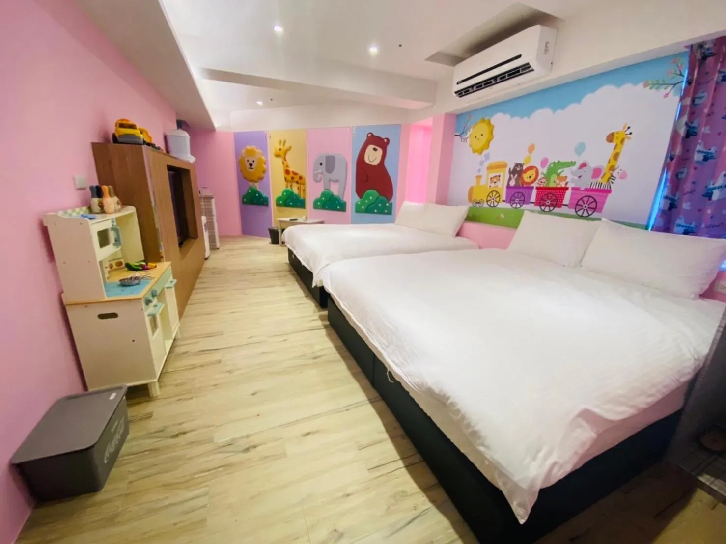 TV and multimedia, Bed in Have Fun Hotel