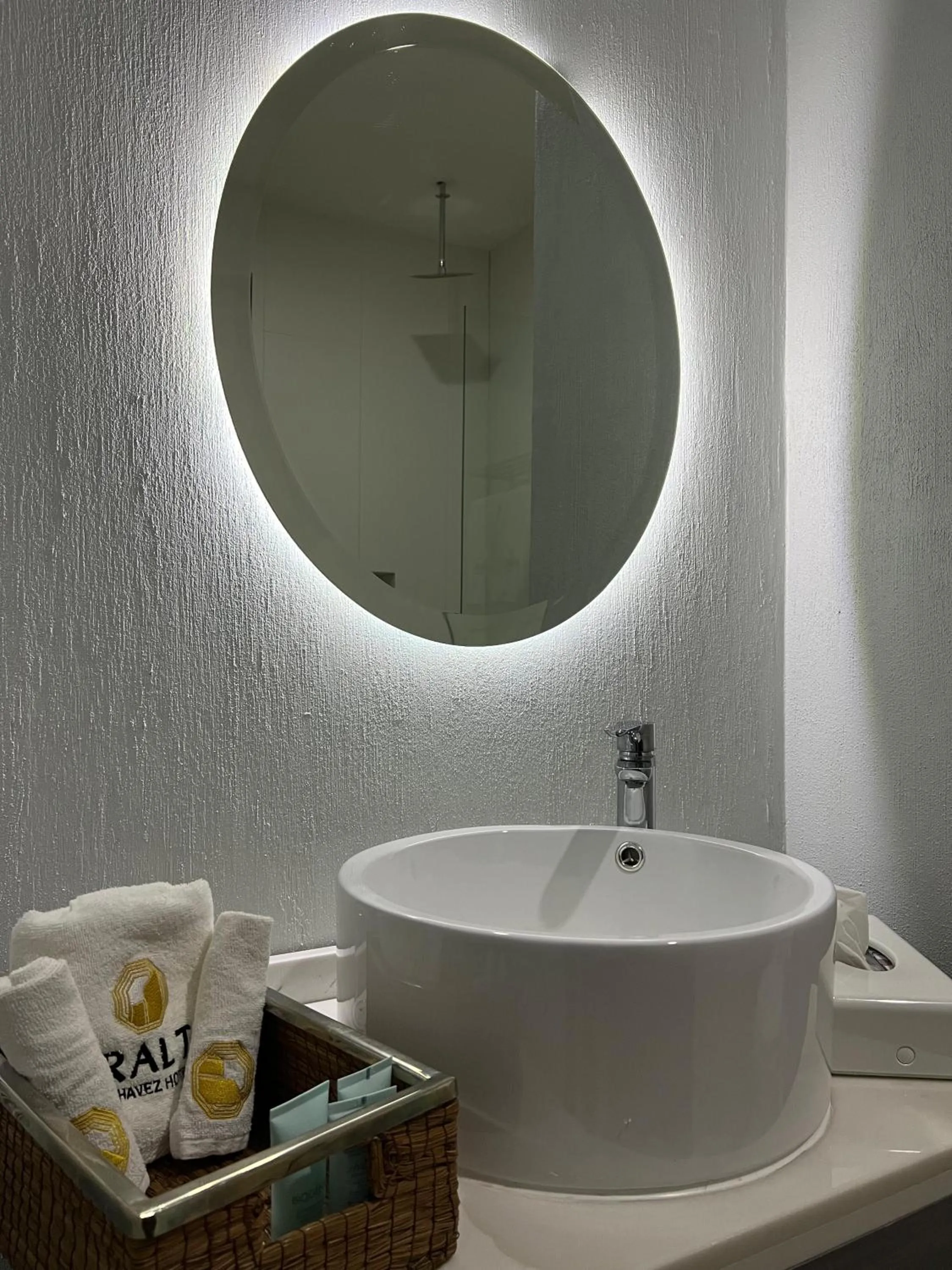 Bathroom in Hotel GRALTA