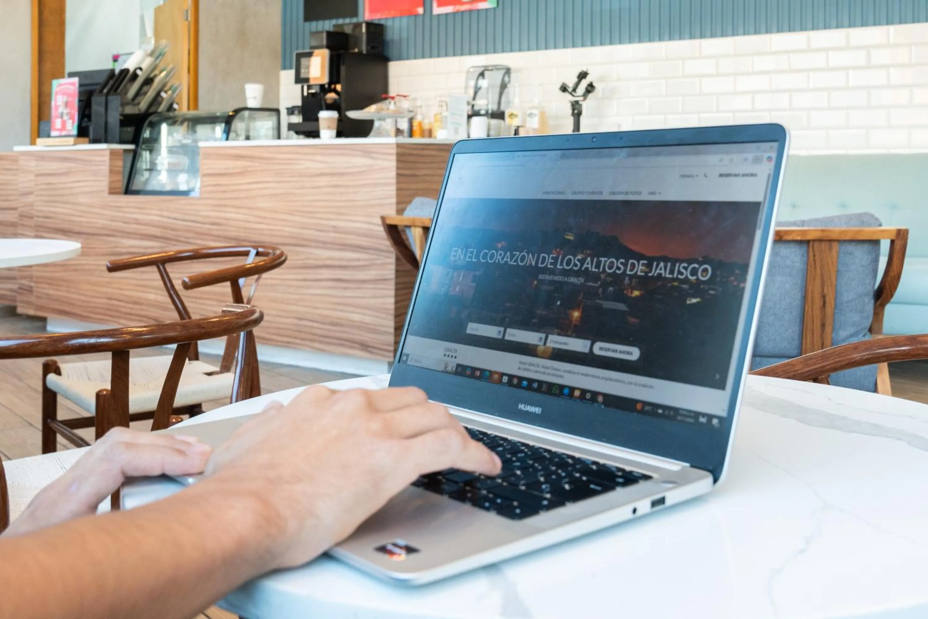 Seating area in Hotel GRALTA