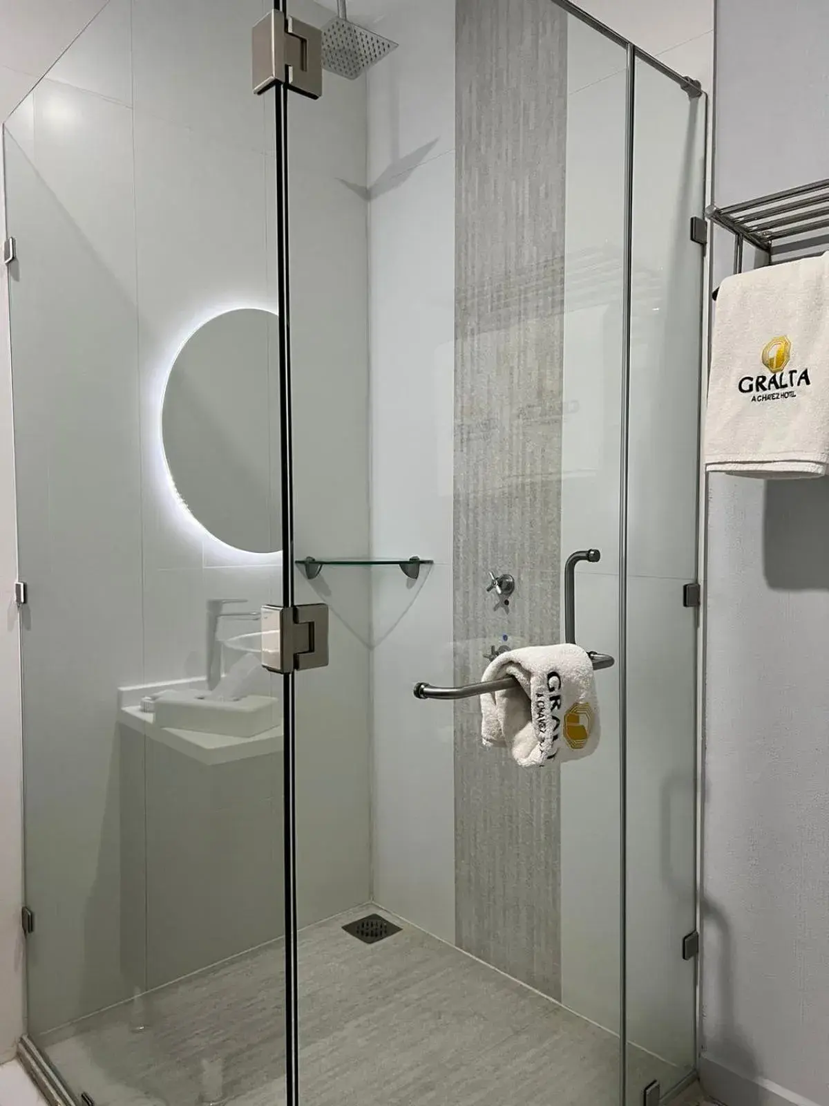 Queen Room in Hotel GRALTA Queen Room in Hotel GRALTA