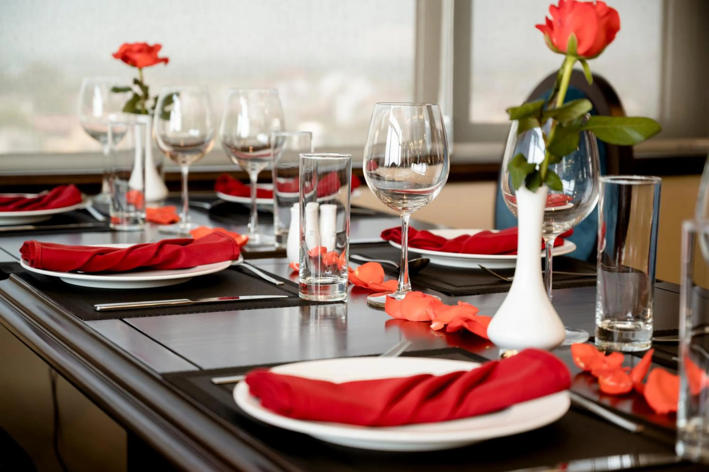 Dining area in Minasi Premium Hotel