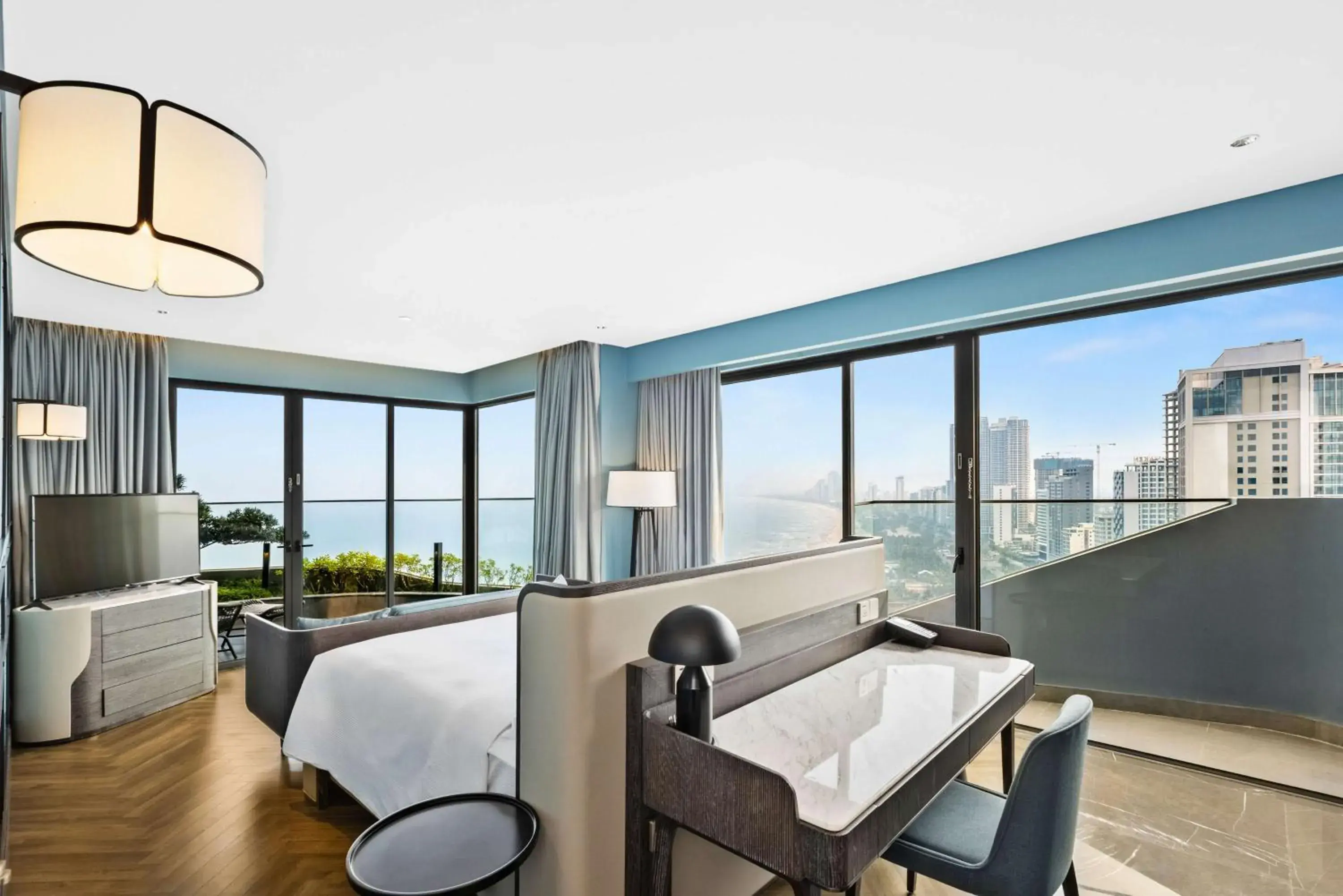 Bedroom, Bed in Hilton Garden Inn Da Nang Bedroom, Bed in Hilton Garden Inn Da Nang