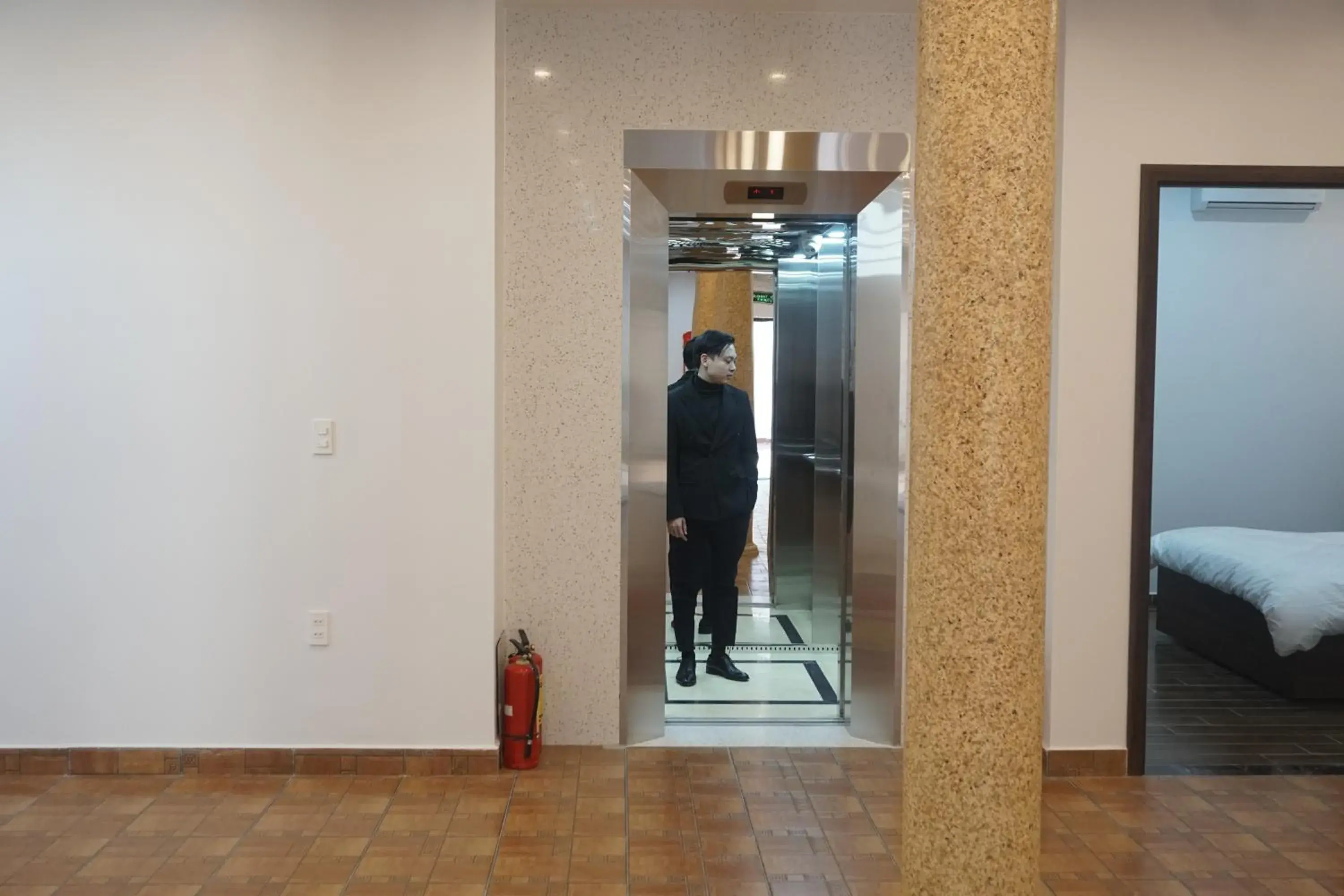 elevator, Bed in Adal Motel elevator, Bed in Adal Motel