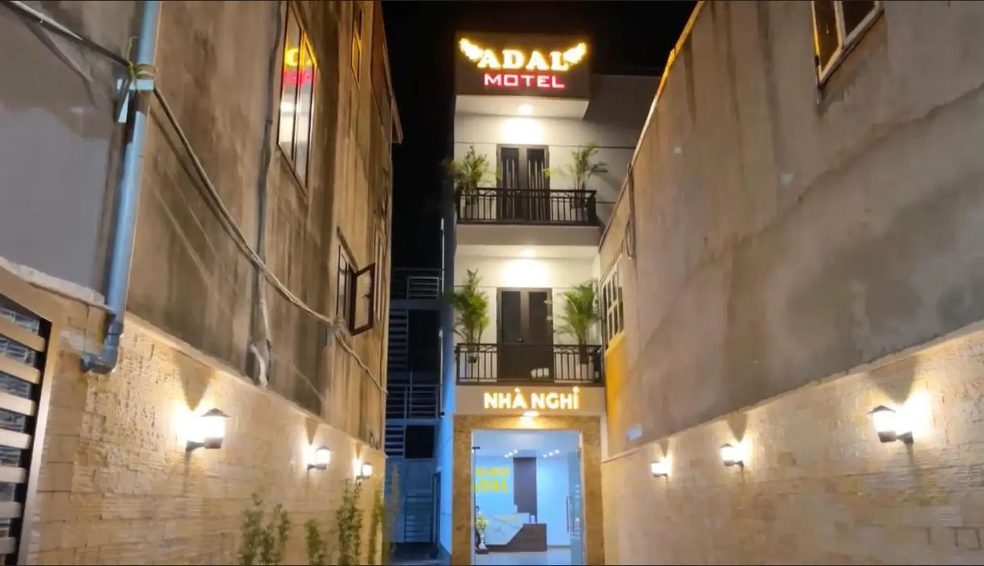 Property building in Adal Motel Property building in Adal Motel