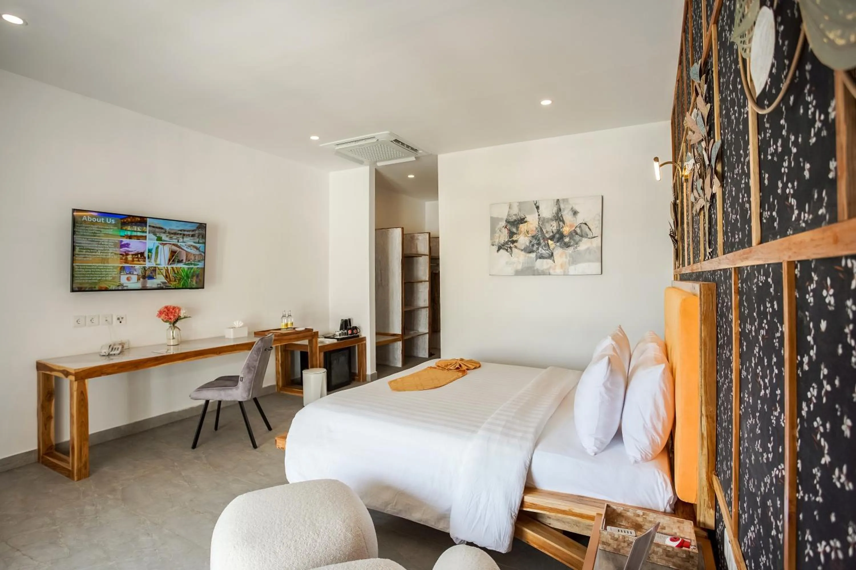 Bedroom, Bed in Pearl Sunset Resort - Sunset Moments, Adults Only