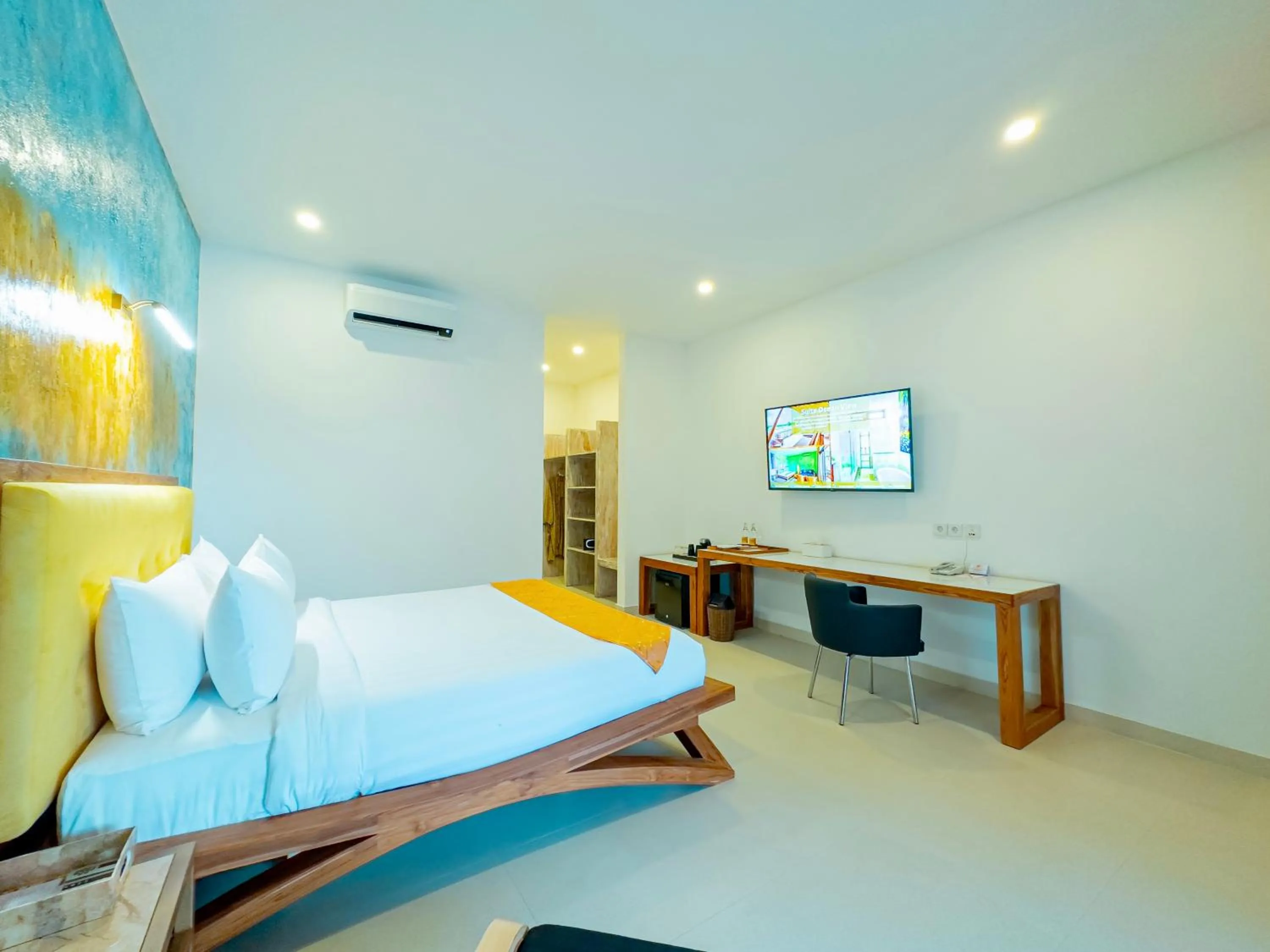 Property building, Bed in Pearl Sunset Resort - Sunset Moments, Adults Only