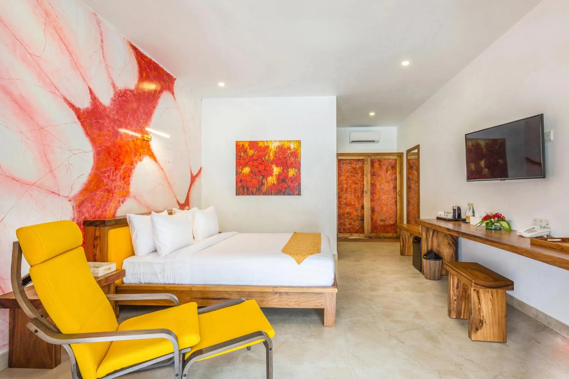 Bedroom, Bed in Pearl Sunset Resort - Sunset Moments, Adults Only