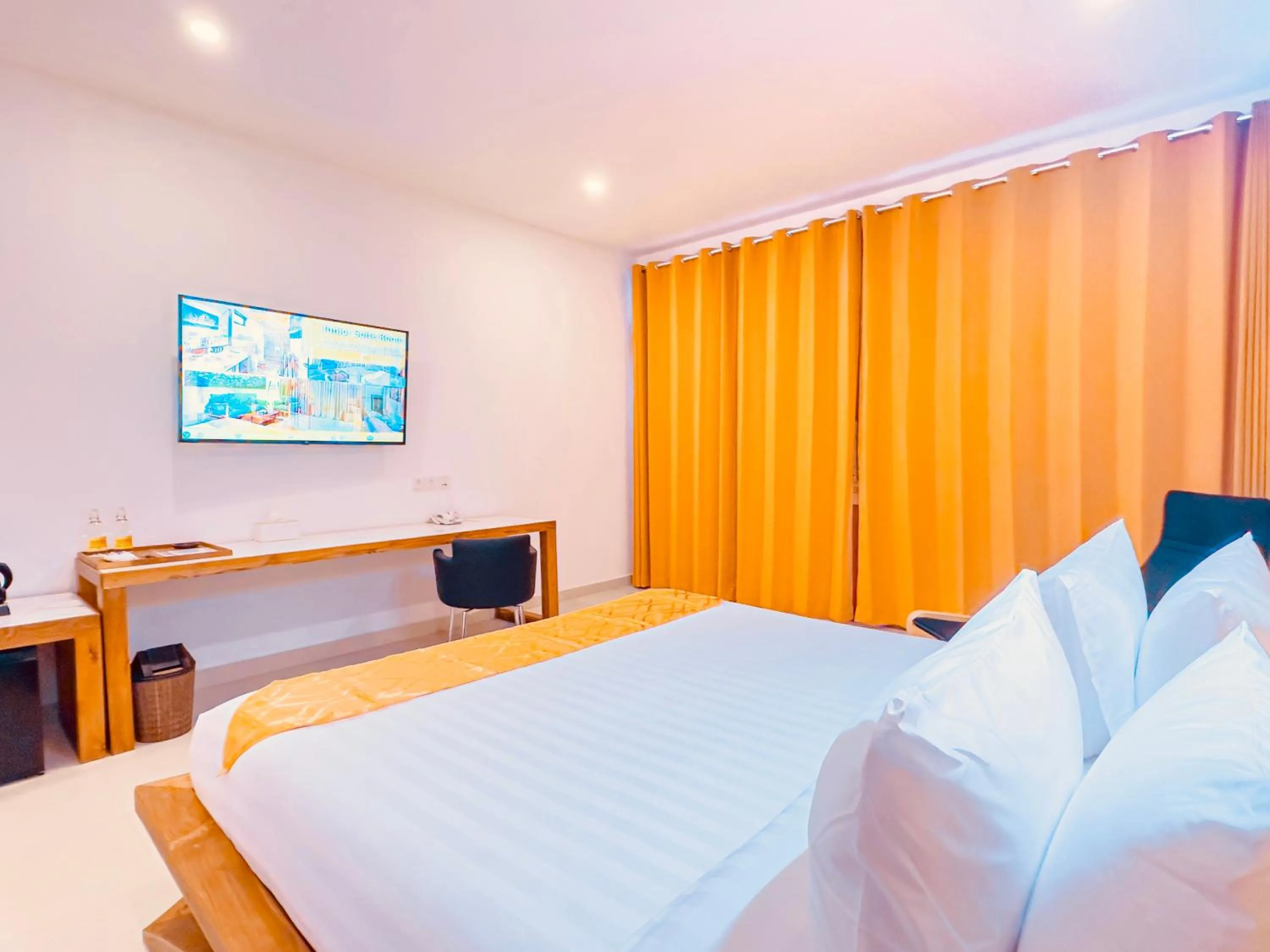 Property building, Bed in Pearl Sunset Resort - Sunset Moments, Adults Only