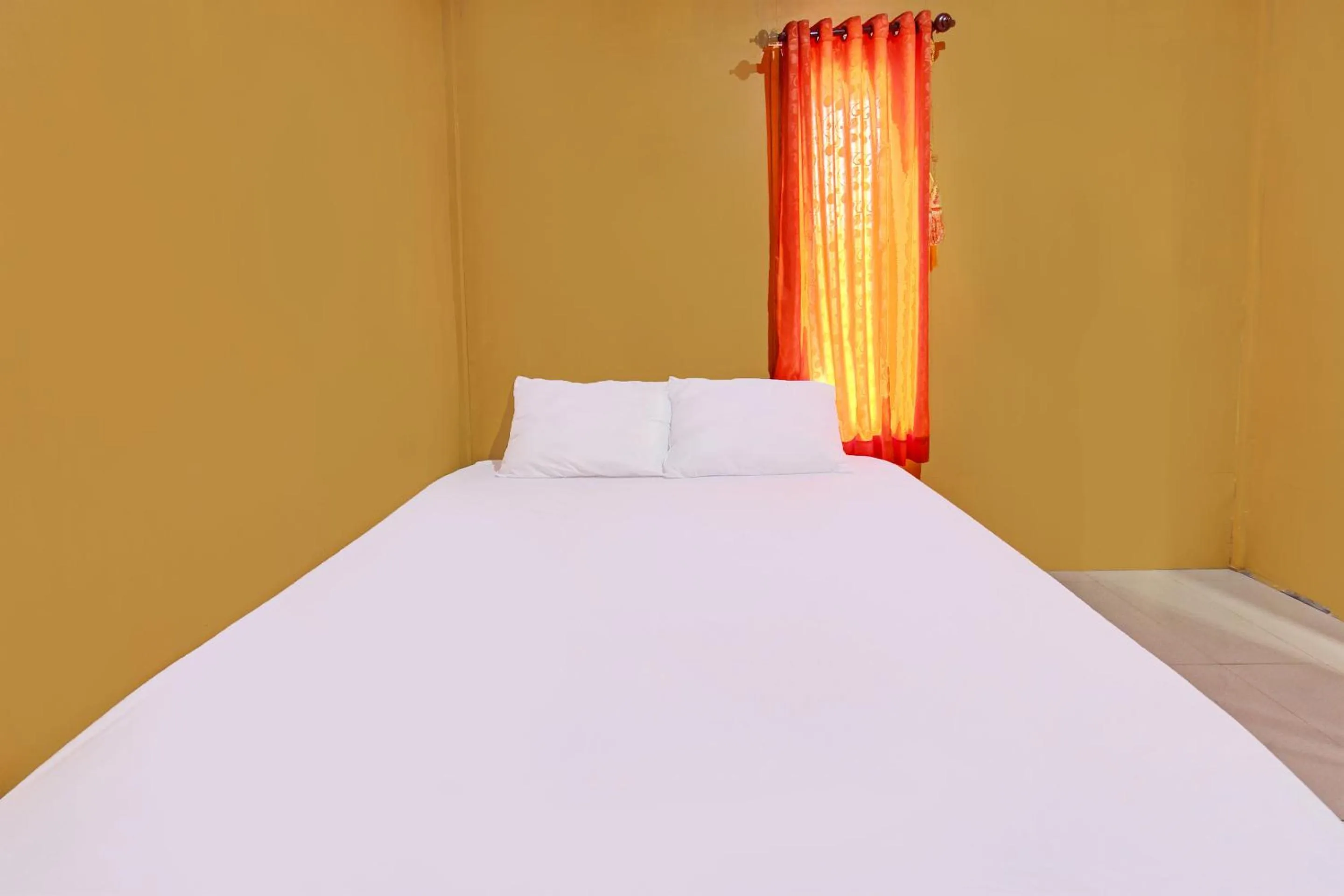 Bedroom, Bed in Hotel O Ujung Samalas HomestayNearLapangan Sembalun Bumbung