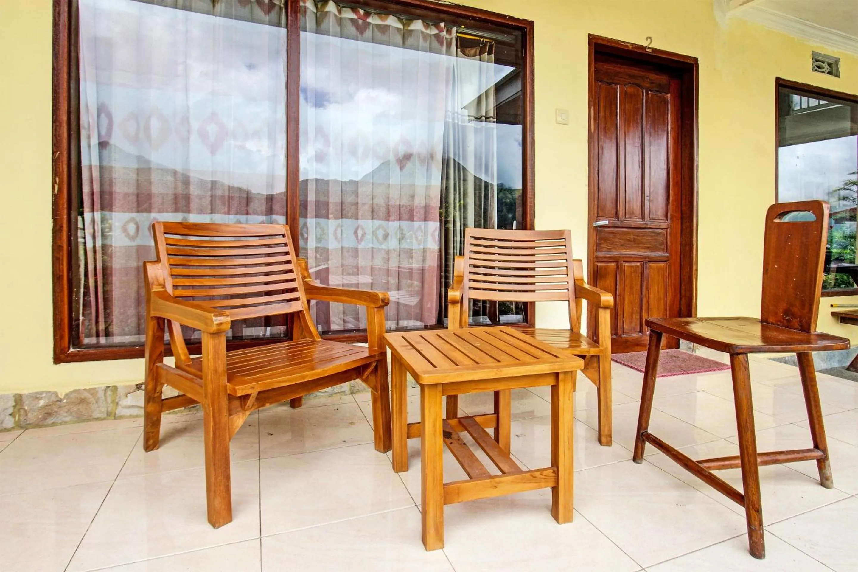 Lobby or reception in Hotel O Ujung Samalas HomestayNearLapangan Sembalun Bumbung