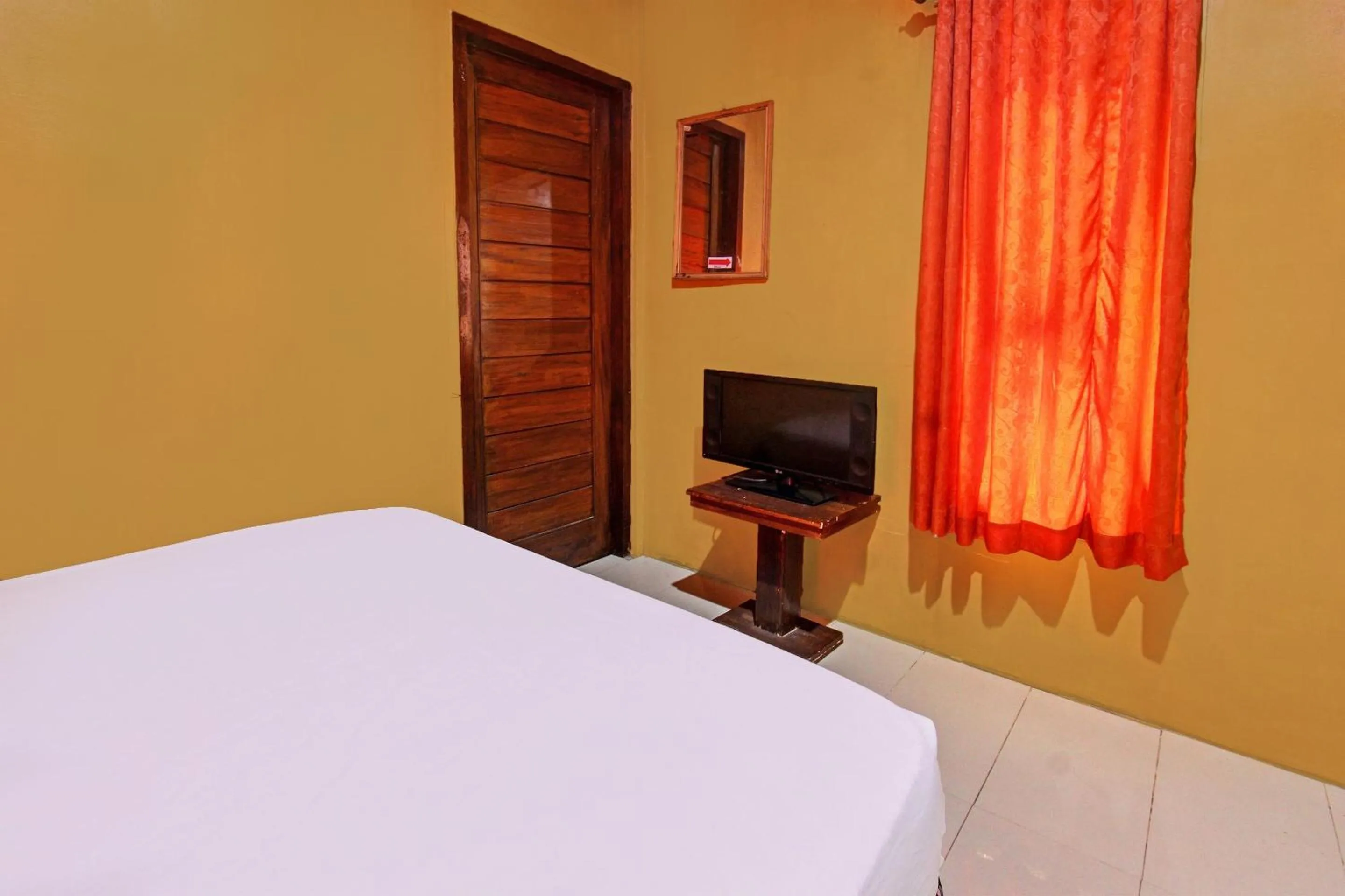 Bedroom, Bed in Hotel O Ujung Samalas HomestayNearLapangan Sembalun Bumbung