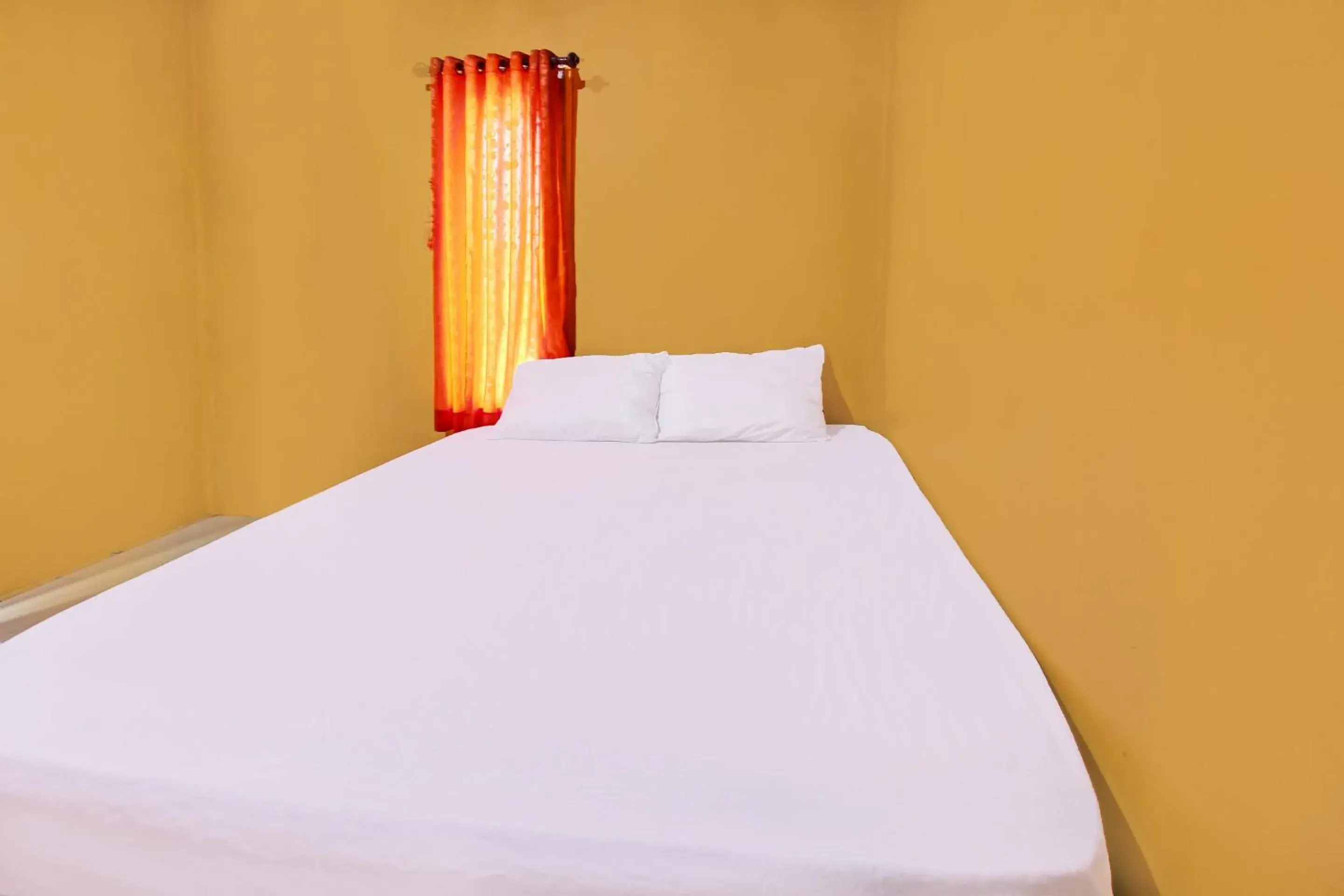 Bedroom, Bed in Hotel O Ujung Samalas HomestayNearLapangan Sembalun Bumbung Bedroom, Bed in Hotel O Ujung Samalas HomestayNearLapangan Sembalun Bumbung