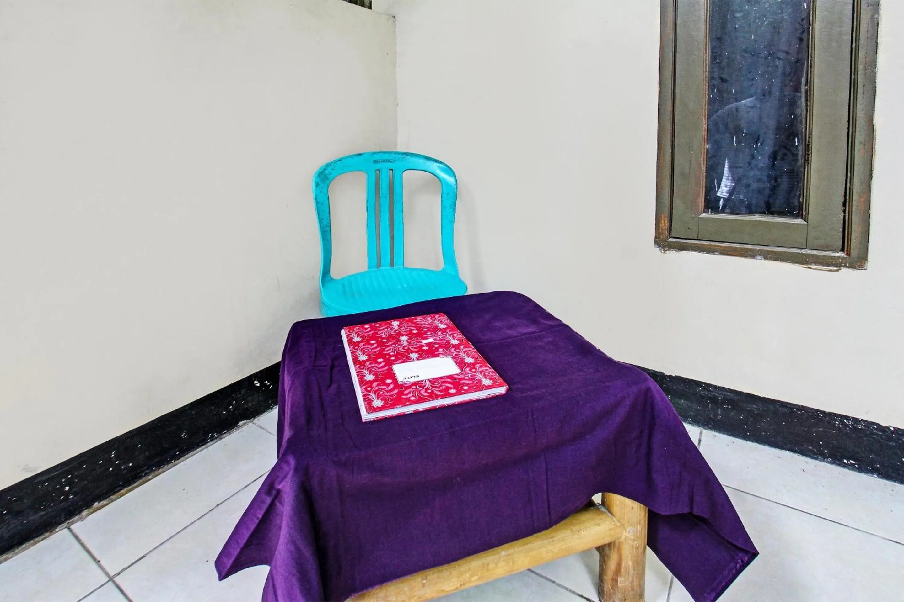 Lobby or reception in Hotel O Ashooy HomestayNearWisata Desa sedau