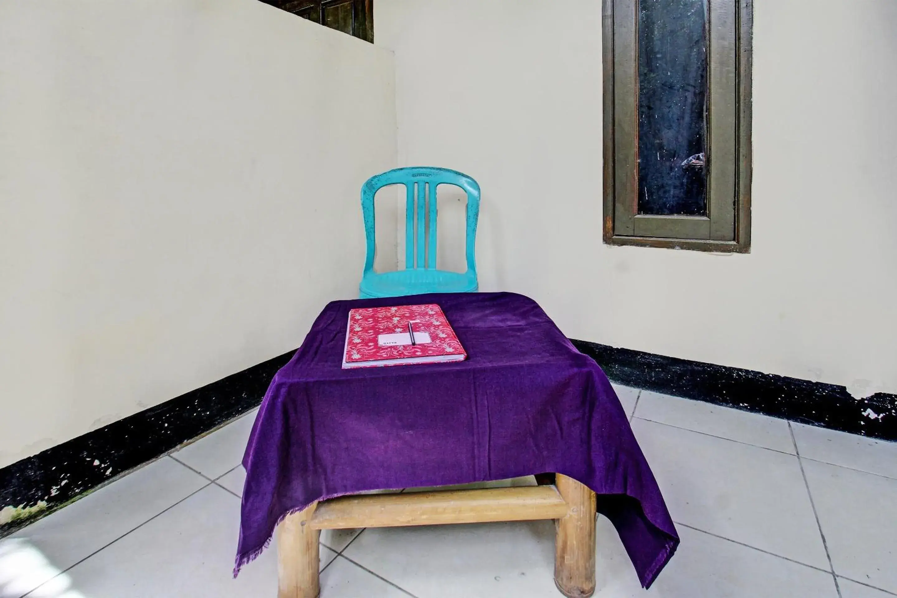 Lobby or reception in Hotel O Ashooy HomestayNearWisata Desa sedau Lobby or reception in Hotel O Ashooy HomestayNearWisata Desa sedau