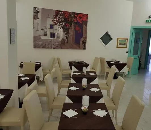 Restaurant/places to eat in Hotel La Plancia