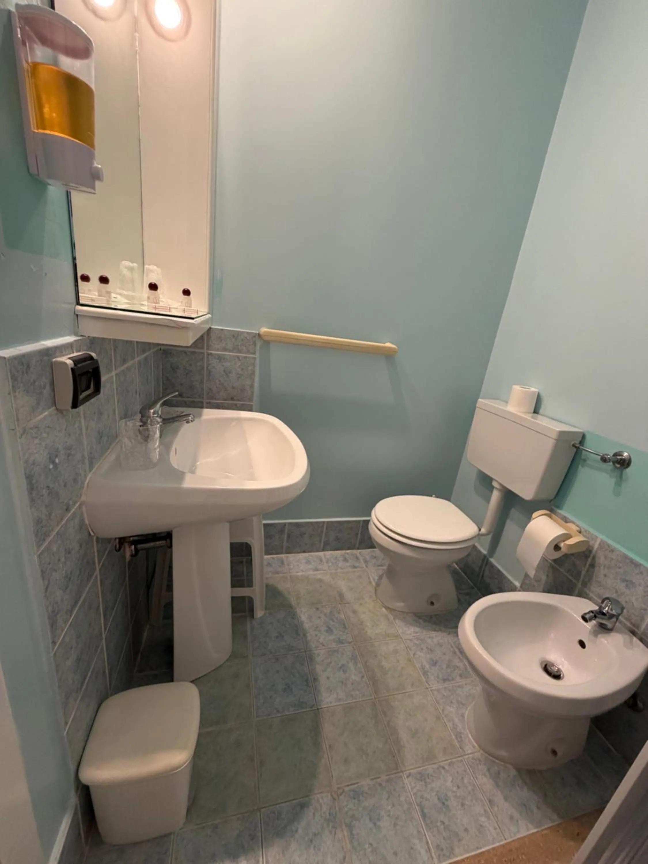Shower in Hotel La Plancia