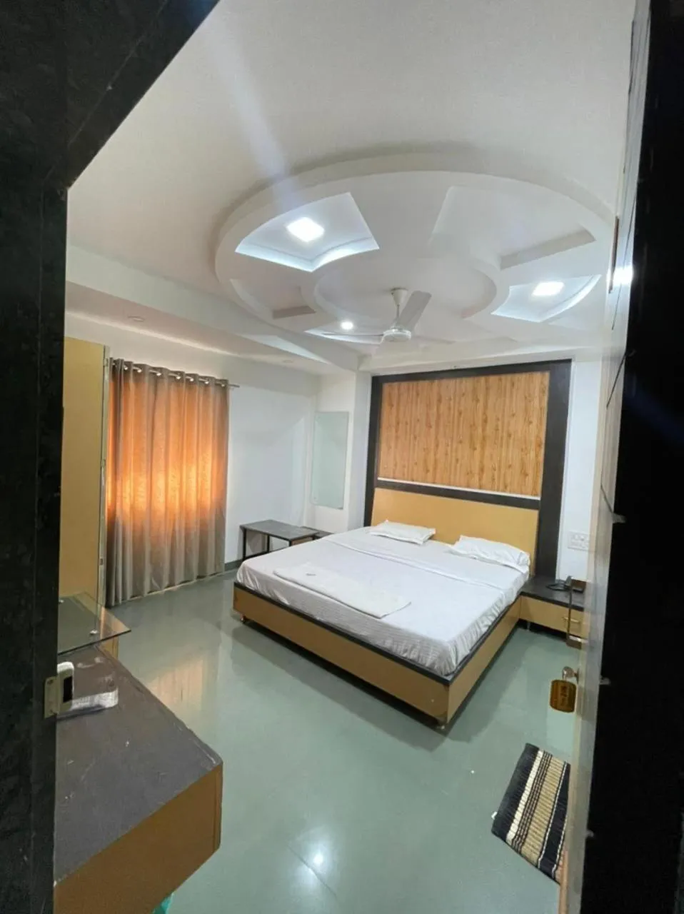 Bed in Hotel Holiday Pride