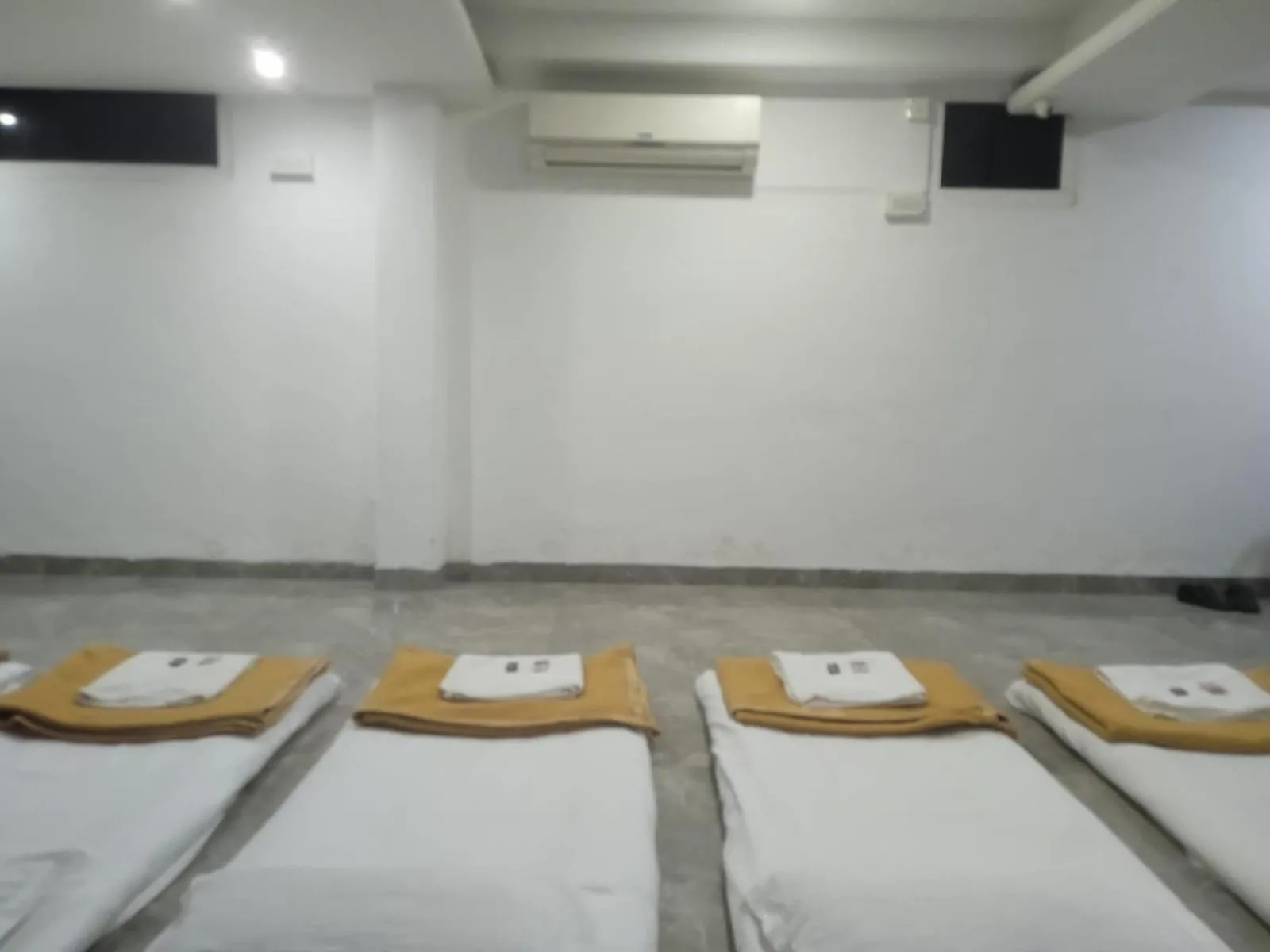 air conditioner in Hotel Holiday Pride