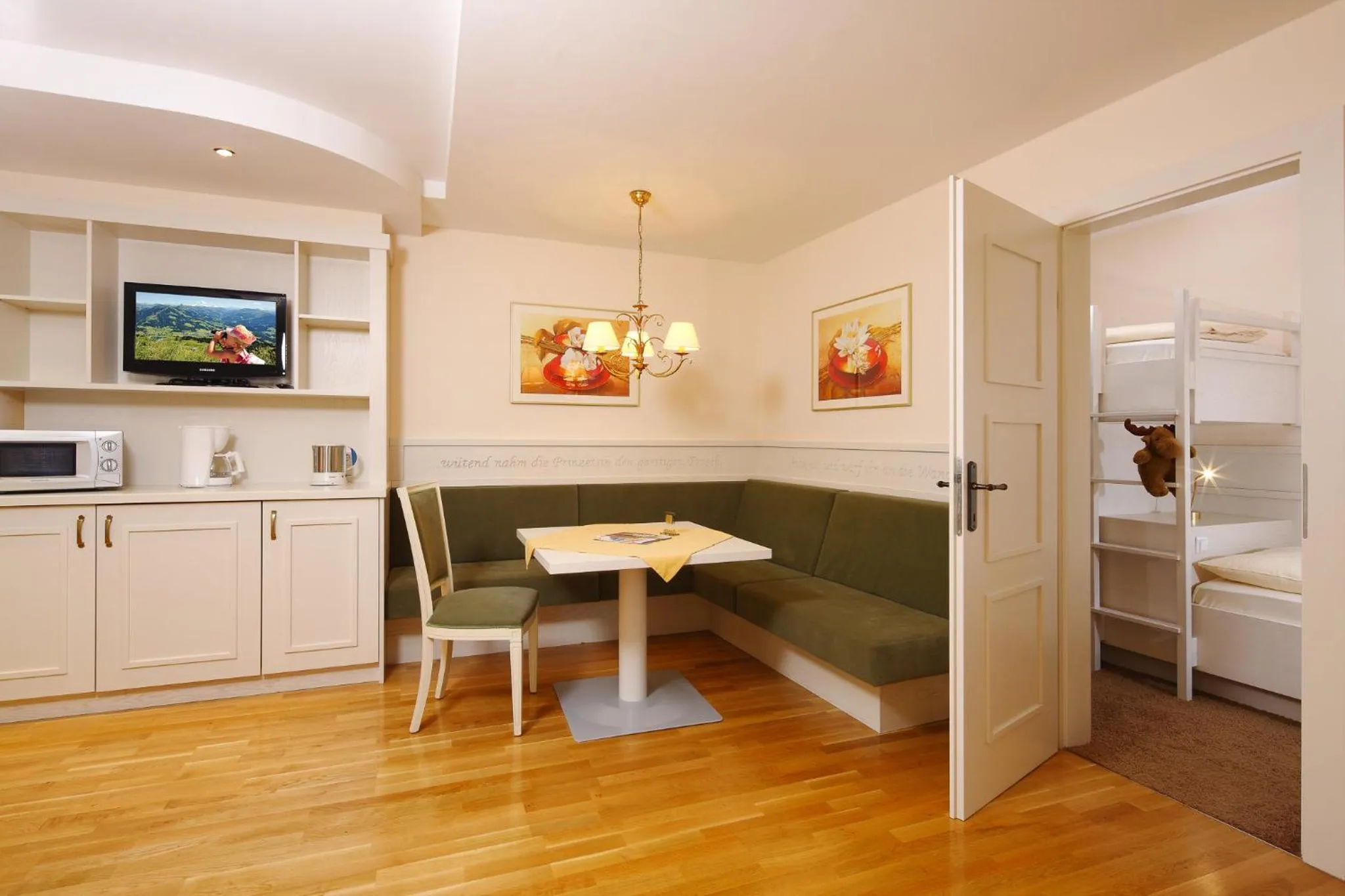 Living room in Das Hopfgarten Aparthotel