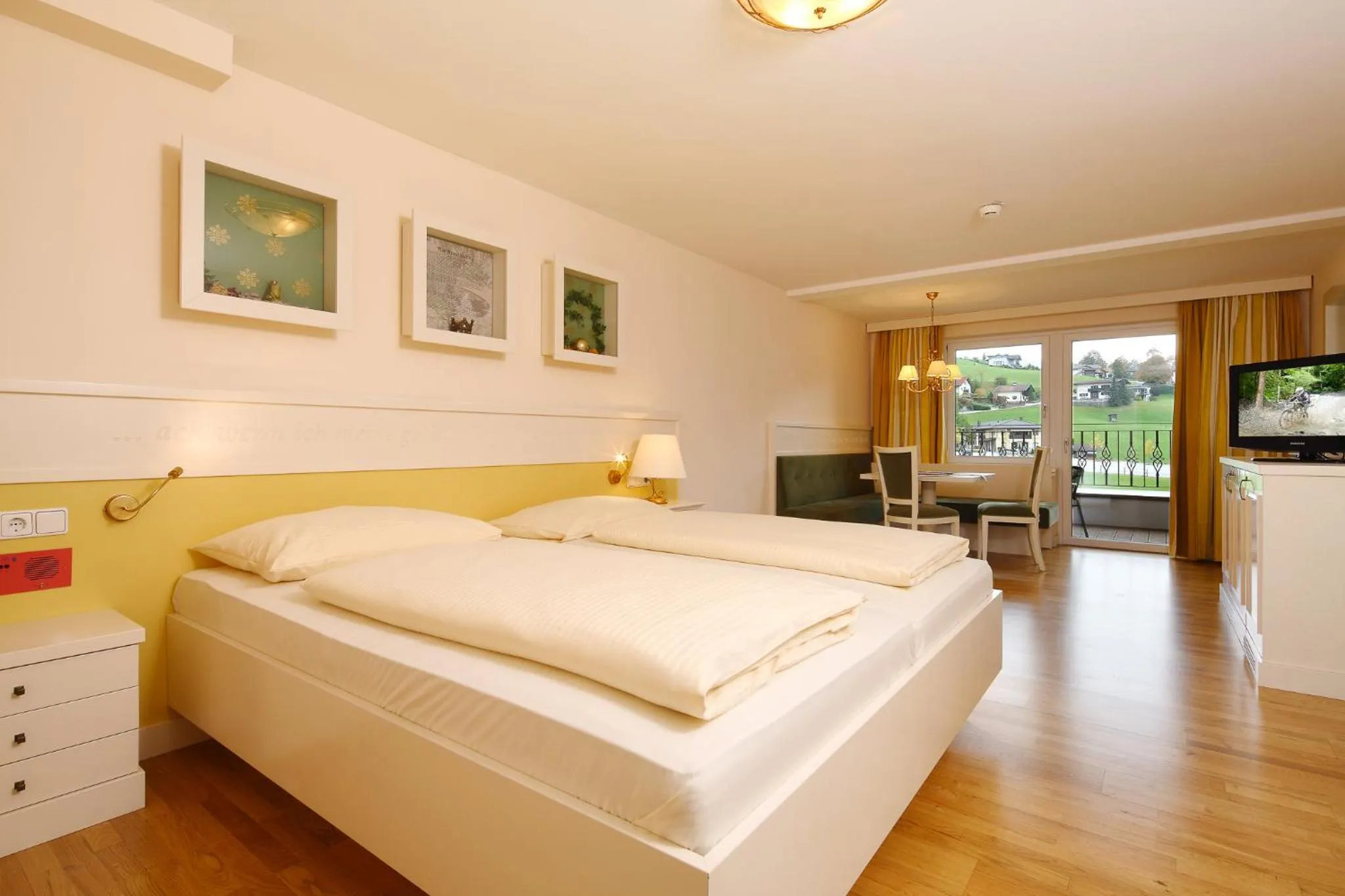 Bedroom, Bed in Das Hopfgarten Aparthotel