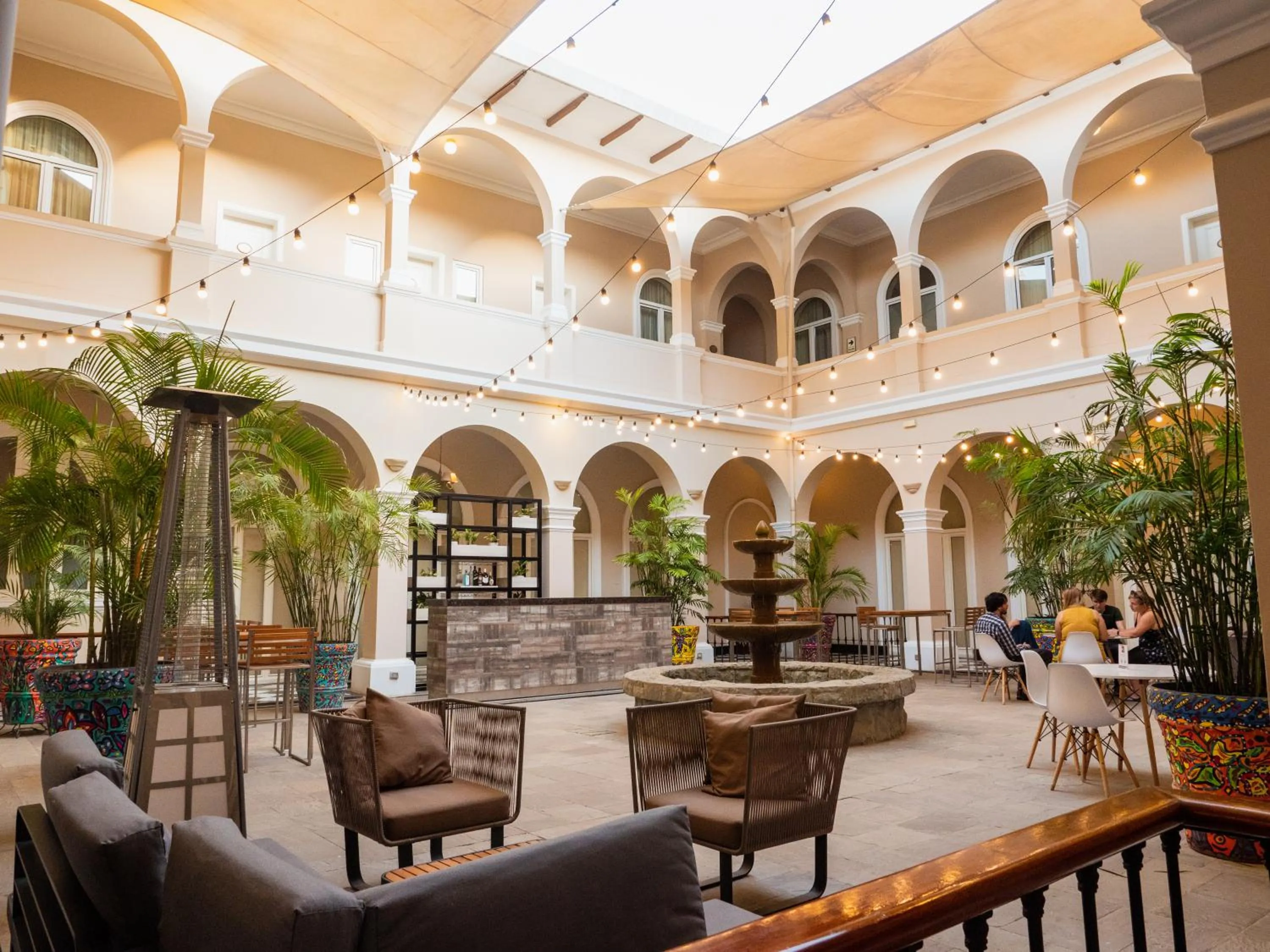 Restaurant/places to eat in LP Los Portales Hotel Piura