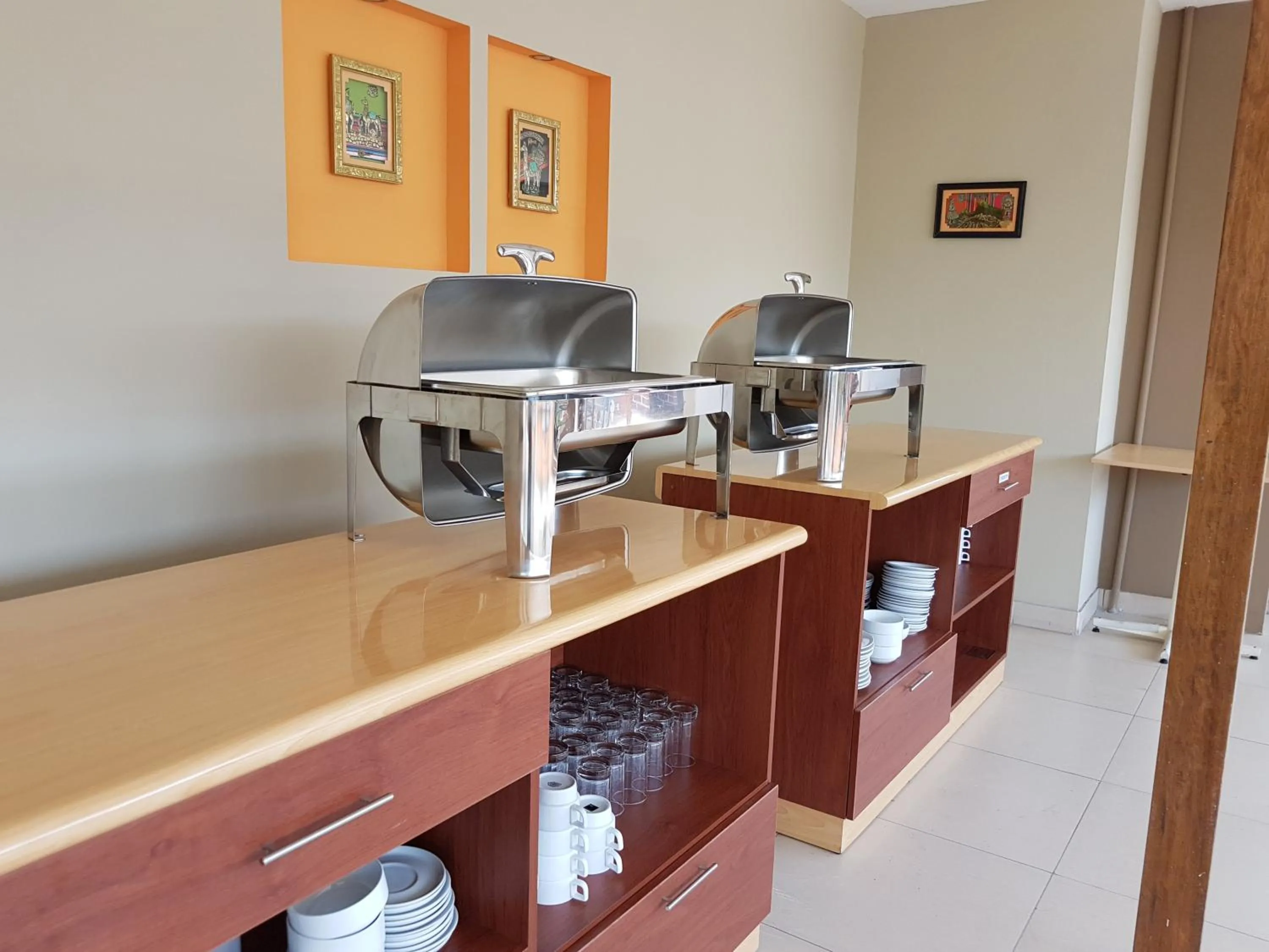 Restaurant/places to eat in Hotel Las Palmas