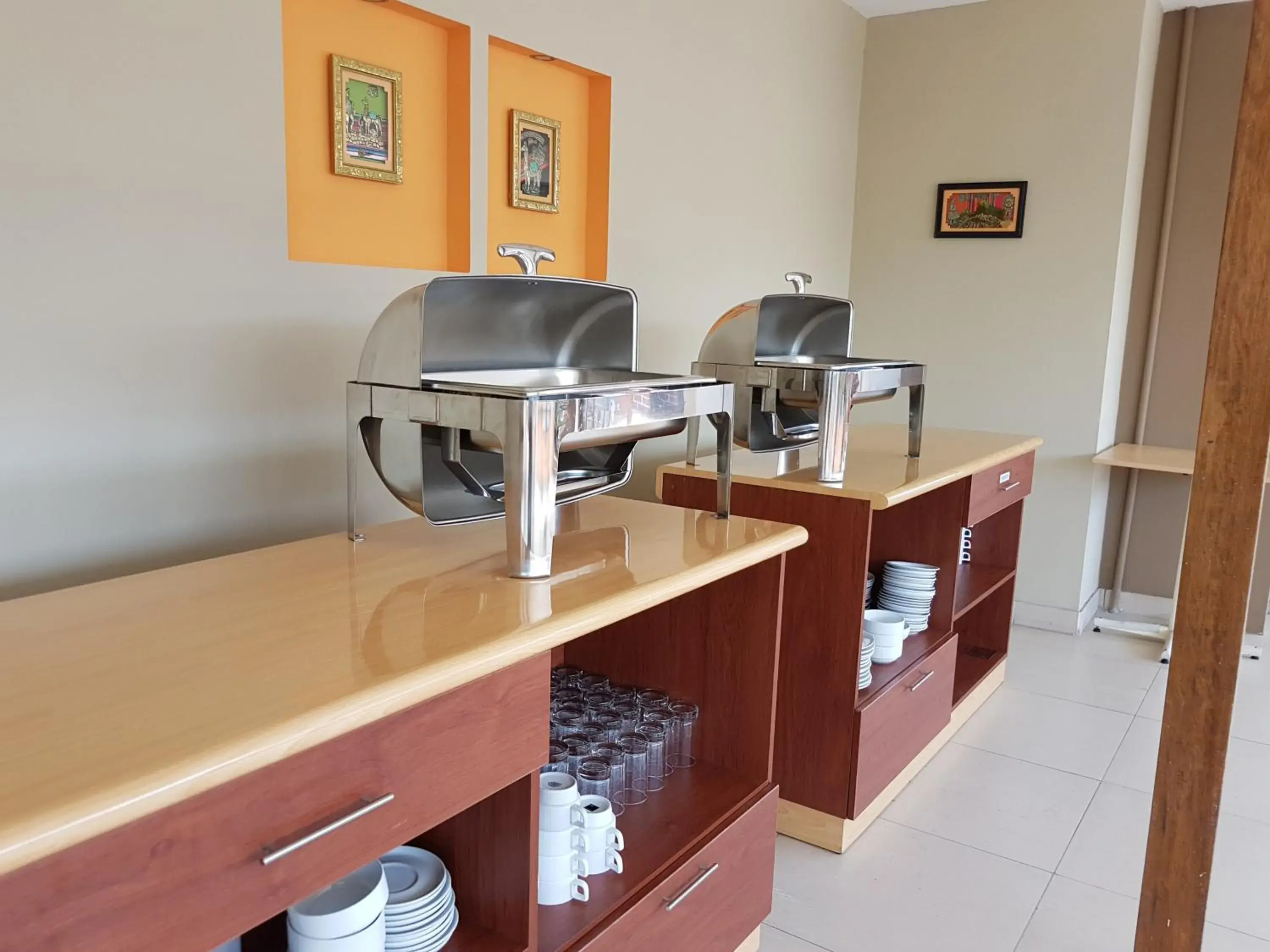 Restaurant/places to eat in Hotel Las Palmas Restaurant/places to eat in Hotel Las Palmas