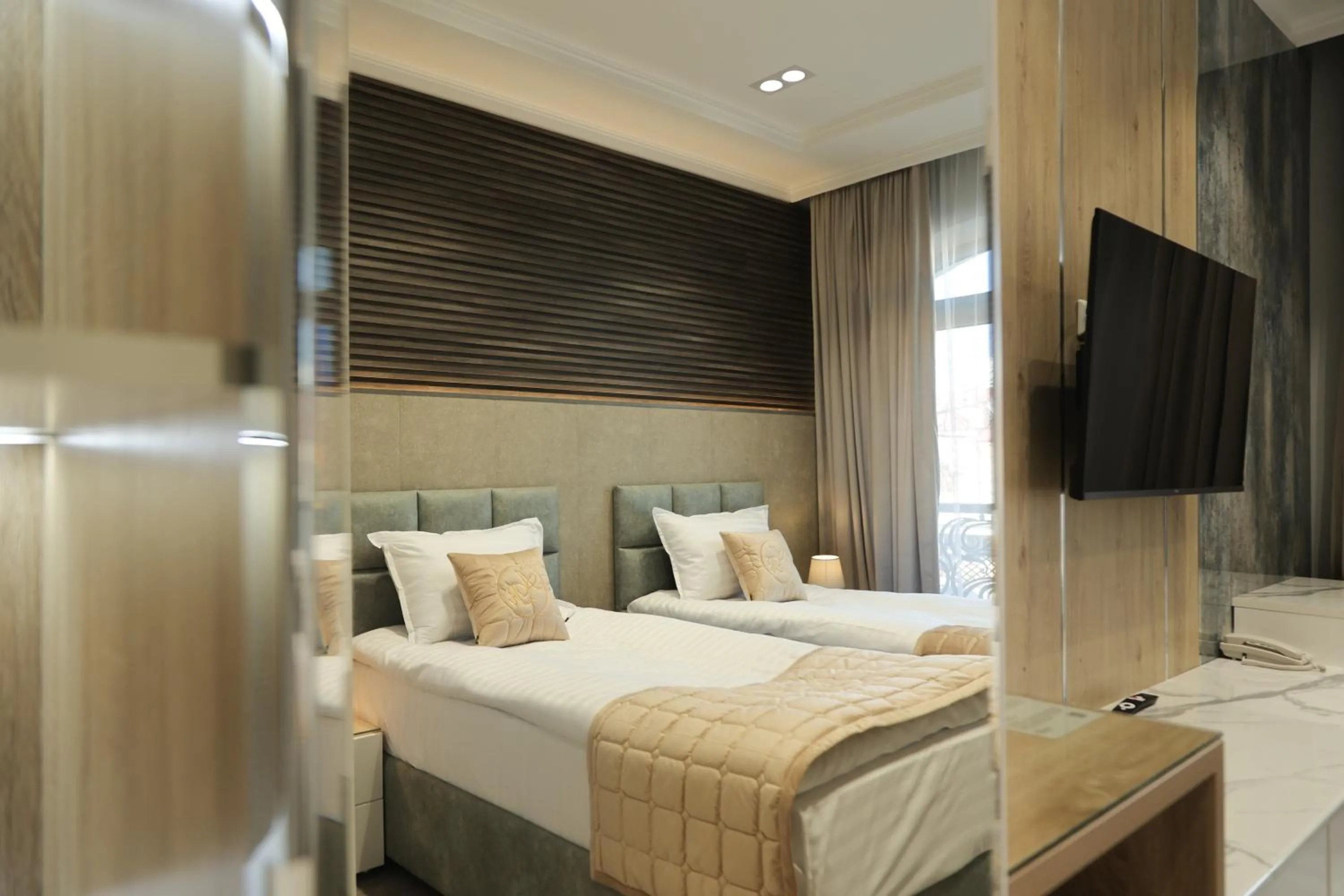 Bed in Reikartz Amar Samarkand