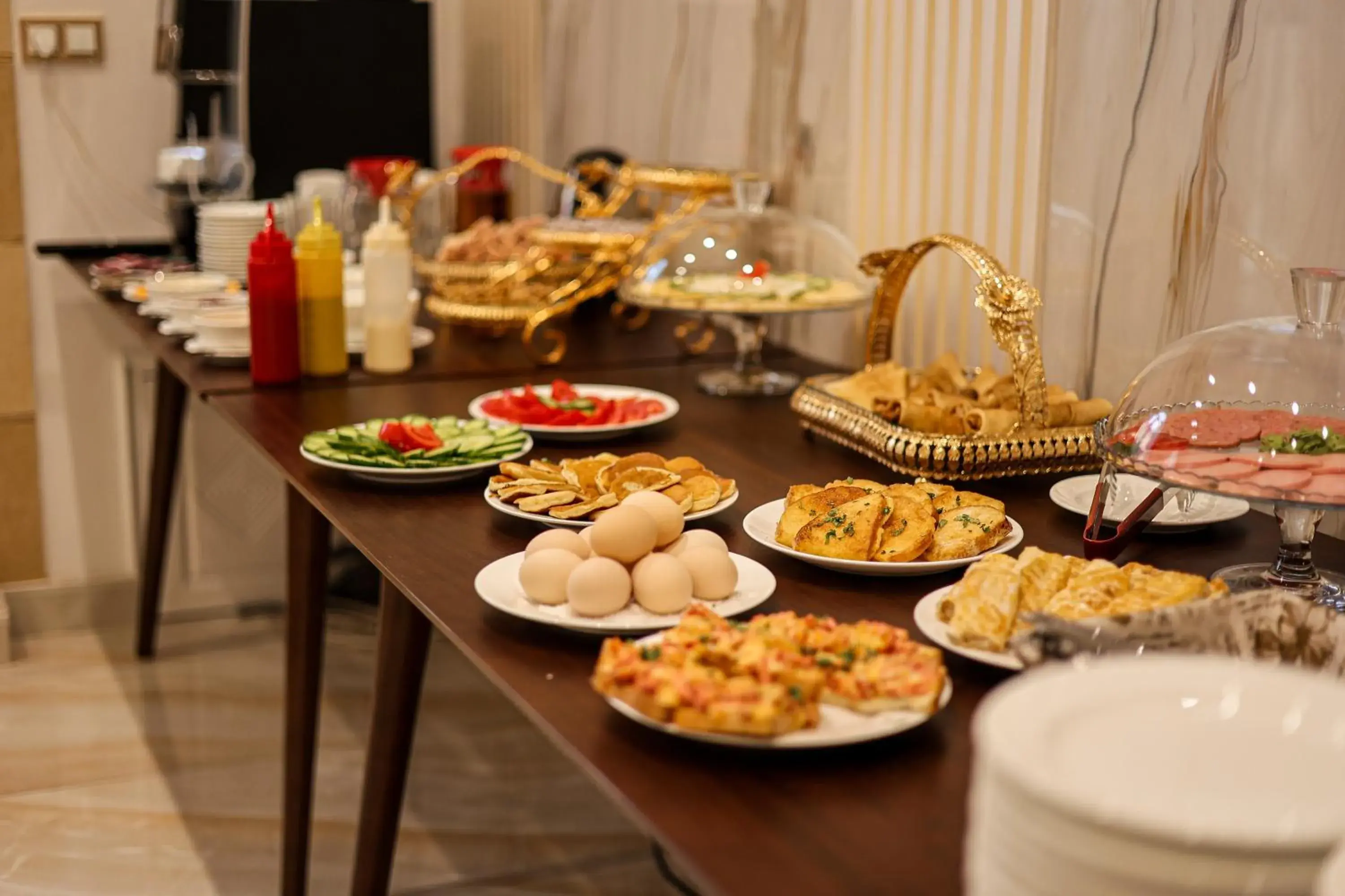 Food and drinks in Reikartz Amar Samarkand Food and drinks in Reikartz Amar Samarkand