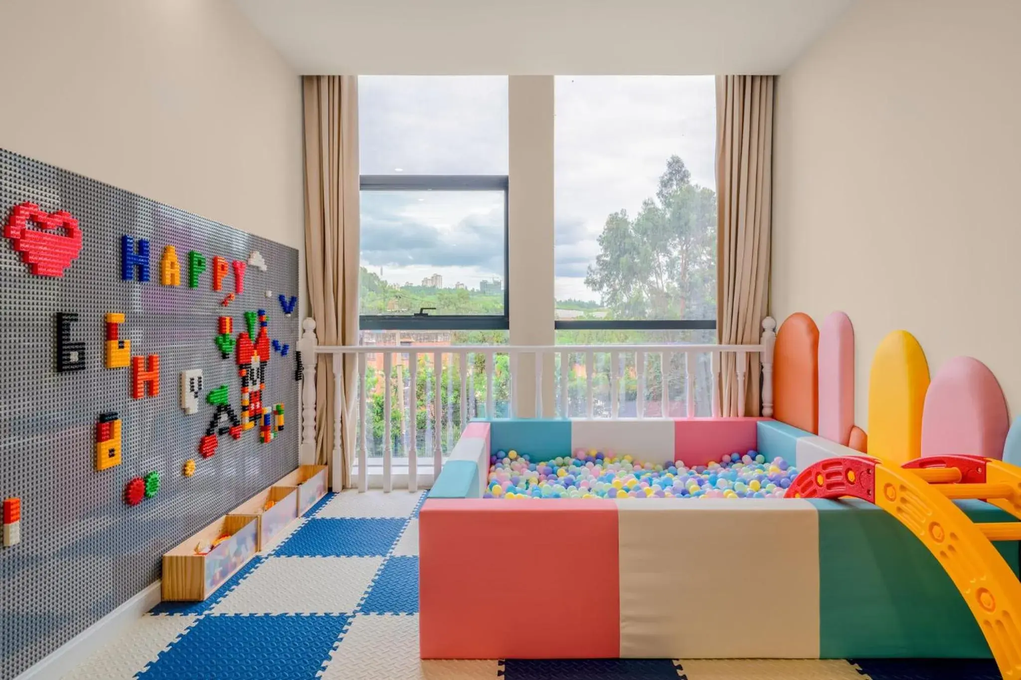 Fitness centre/facilities in Holiday Inn Express Kunming Panlong by IHG Fitness centre/facilities in Holiday Inn Express Kunming Panlong by IHG